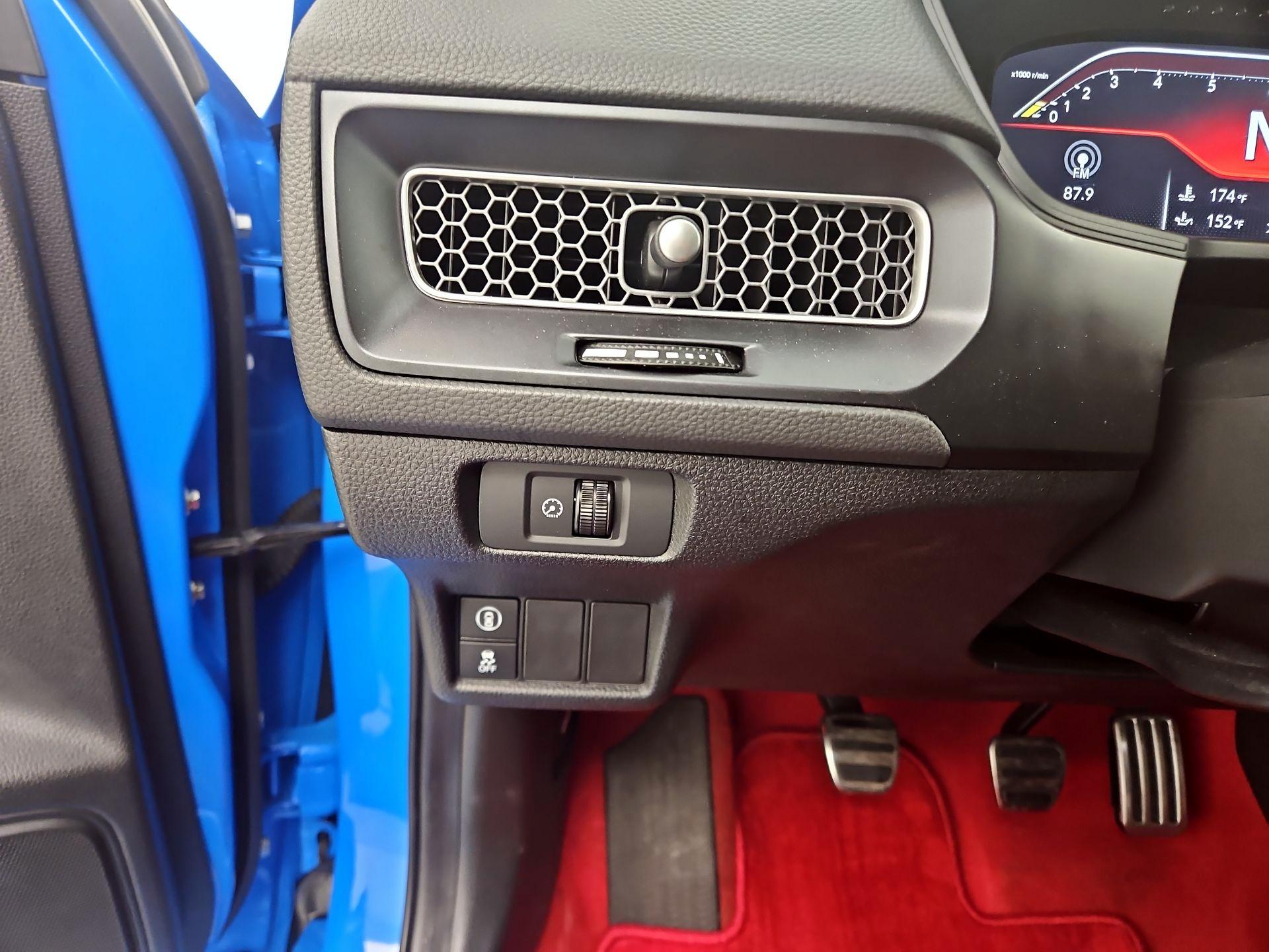 Thumbnail: 2024 Honda Civic - 13