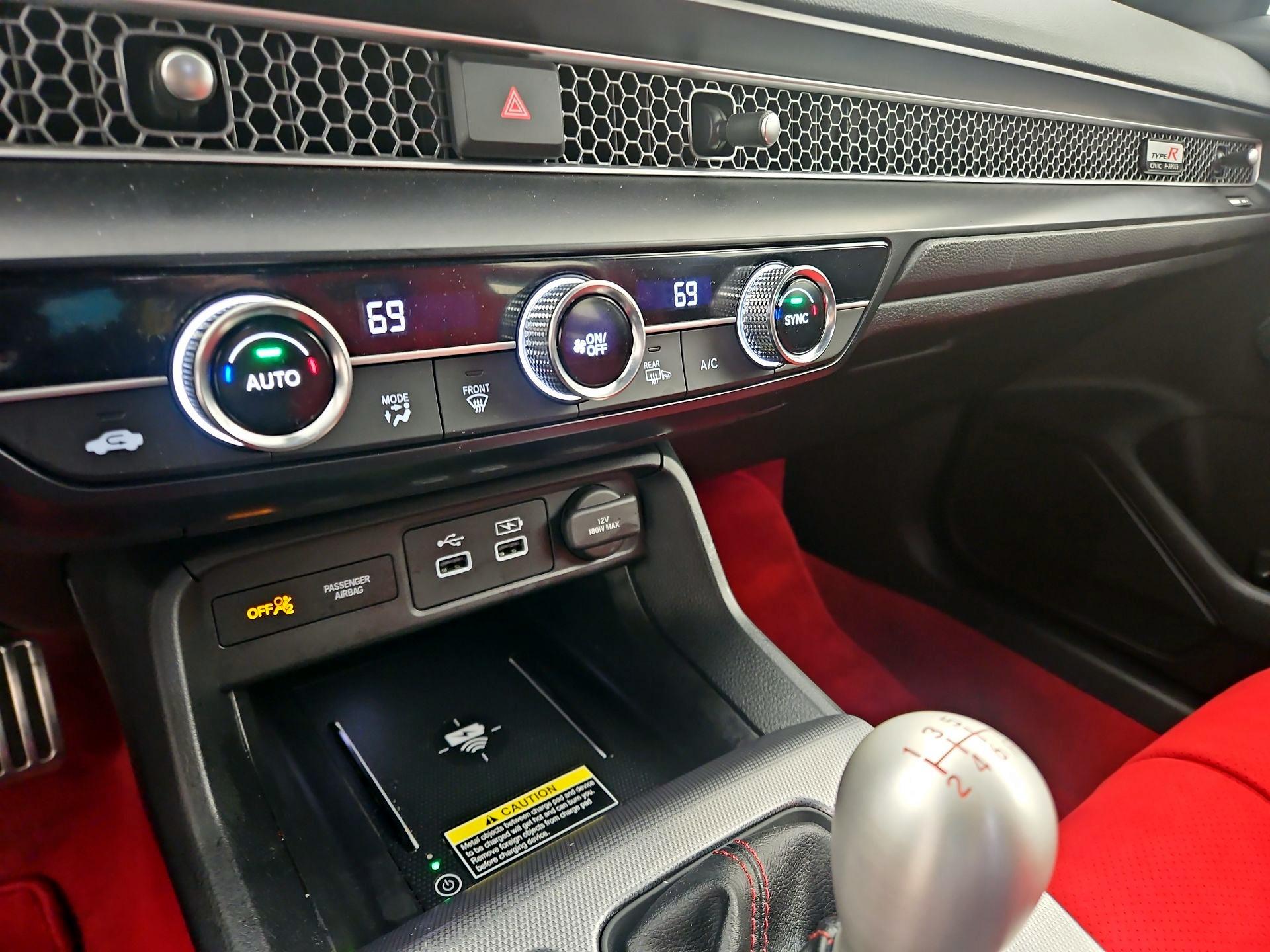 Thumbnail: 2024 Honda Civic - 16