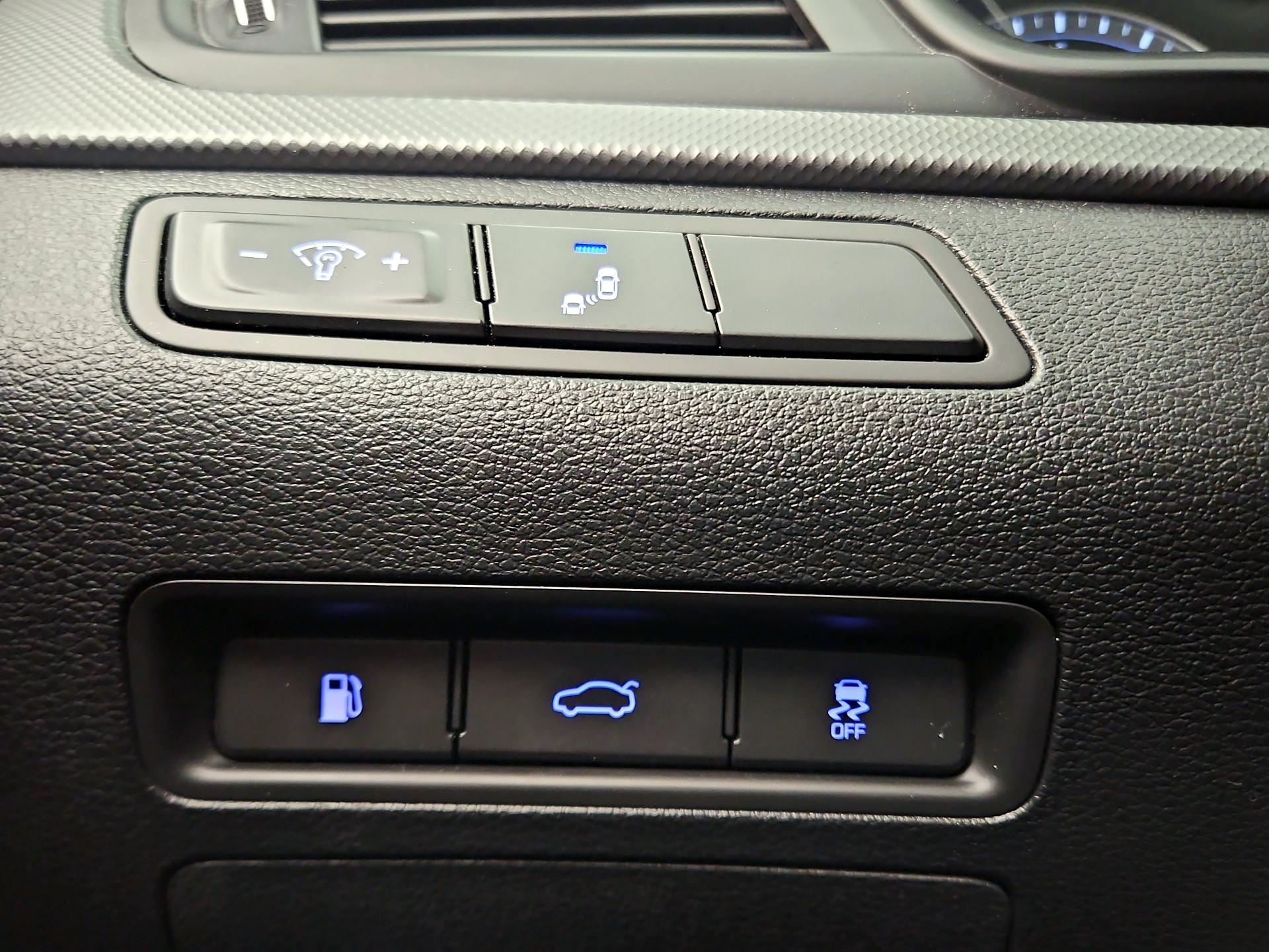 Thumbnail: 2018 Hyundai Sonata - 13