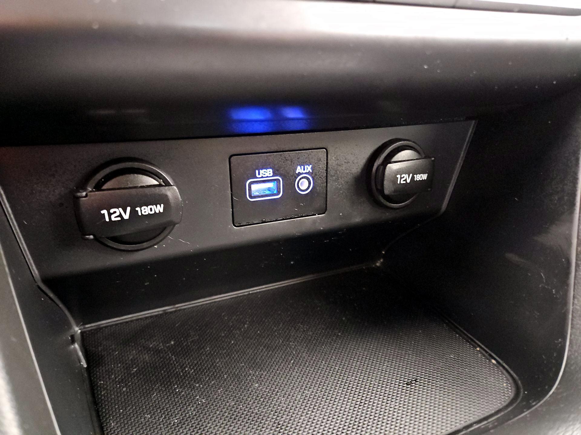 Thumbnail: 2018 Hyundai Sonata - 18