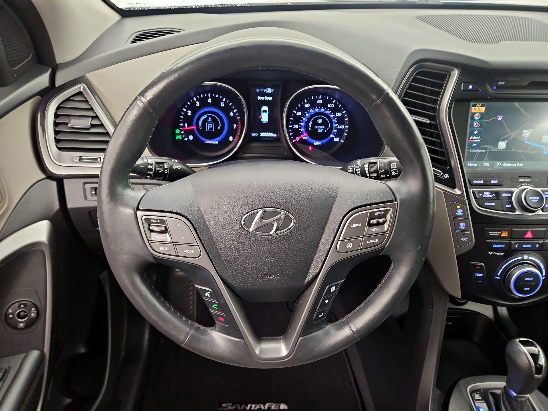 Thumbnail: 2016 Hyundai Santa Fe - 10