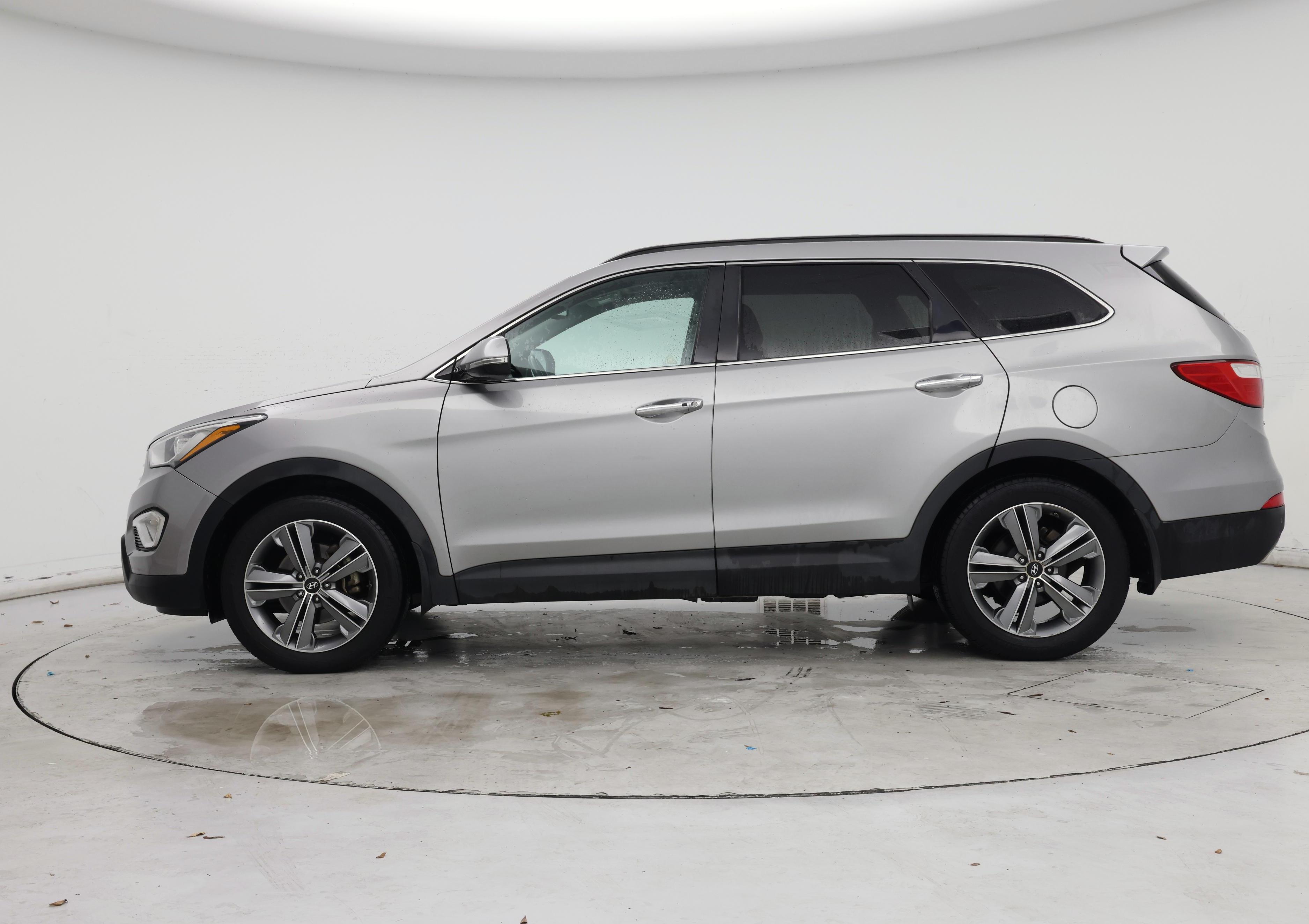Thumbnail: 2016 Hyundai Santa Fe - 3