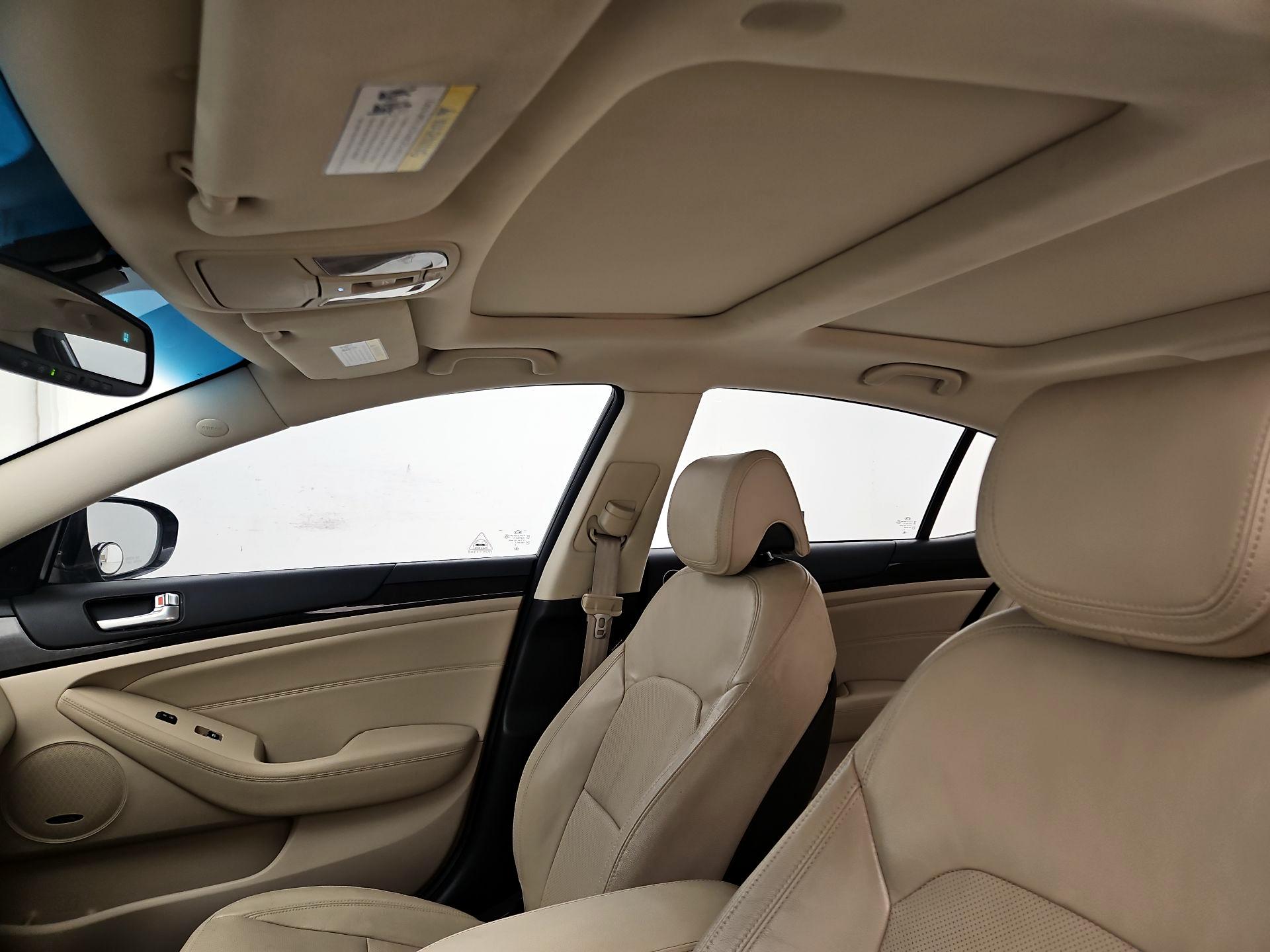 Thumbnail: 2016 Kia Cadenza - 19