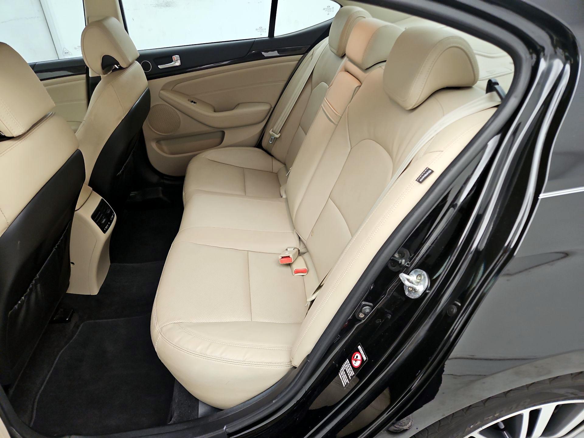 Thumbnail: 2016 Kia Cadenza - 20