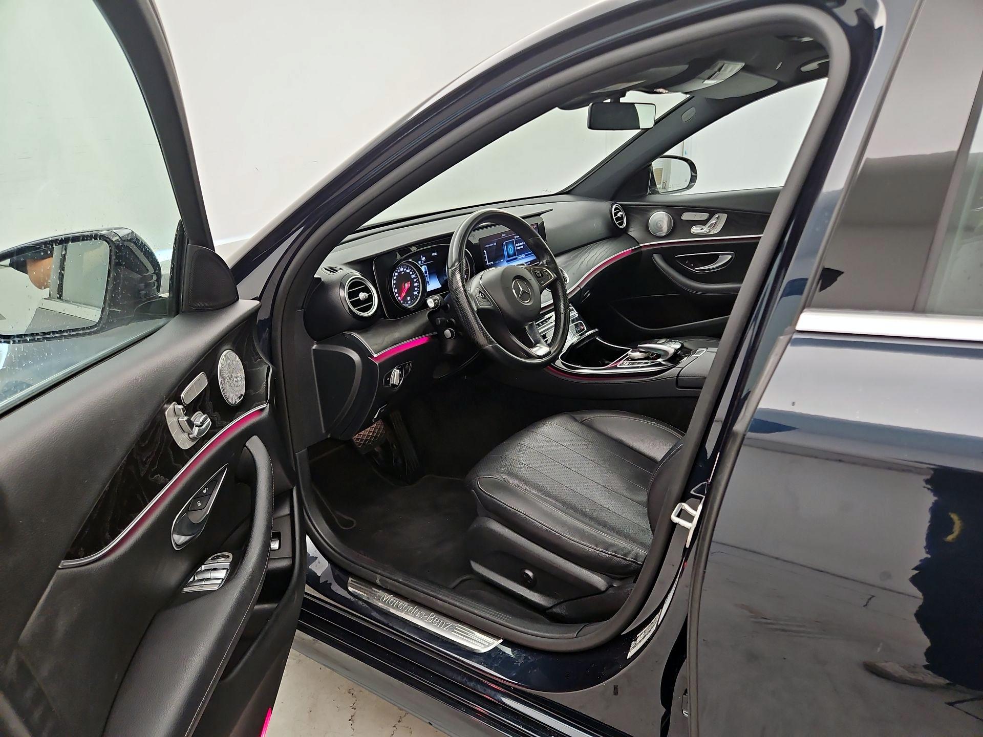 Thumbnail: 2017 Mercedes-Benz E-Class - 11