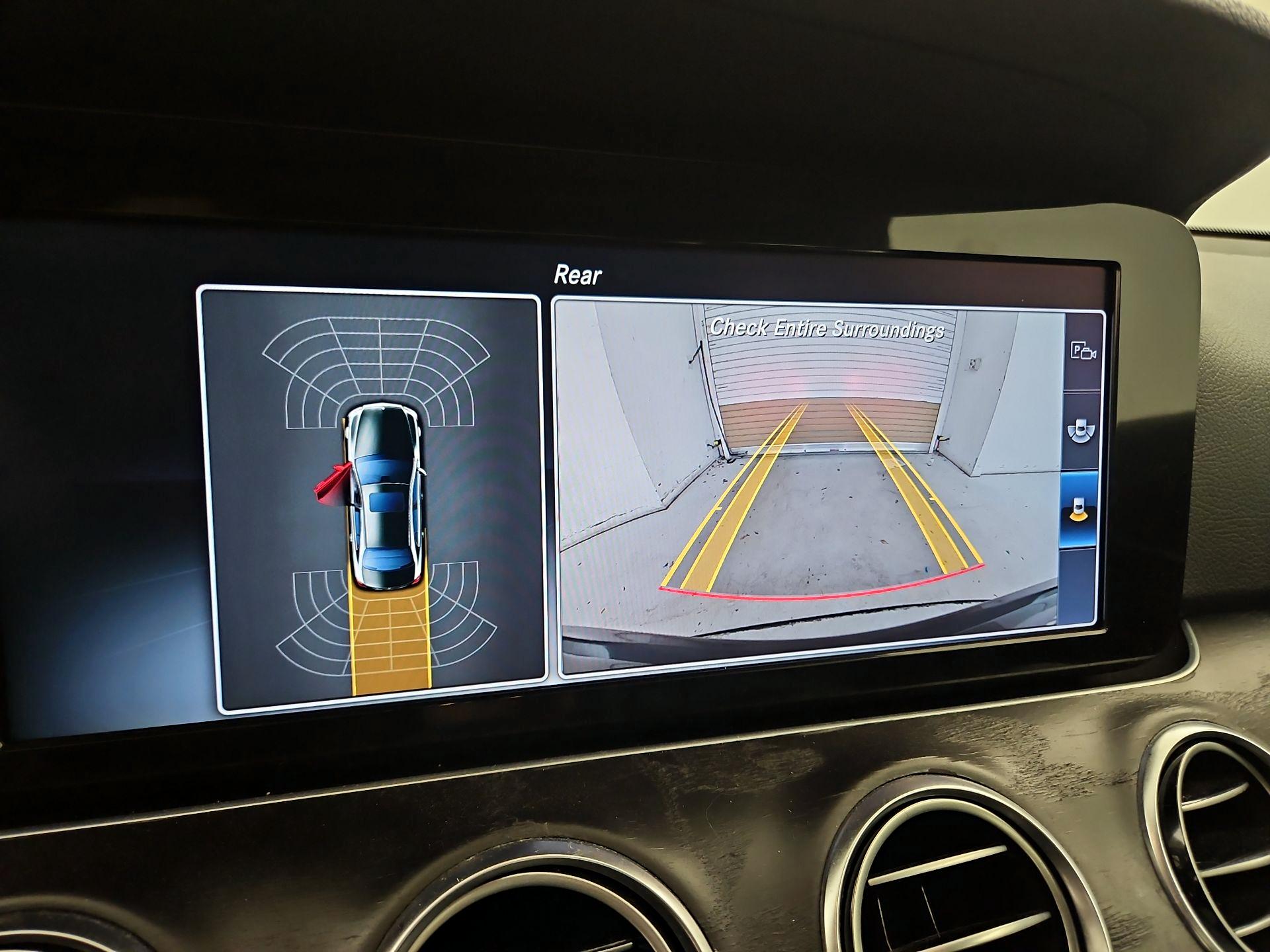 Thumbnail: 2017 Mercedes-Benz E-Class - 14