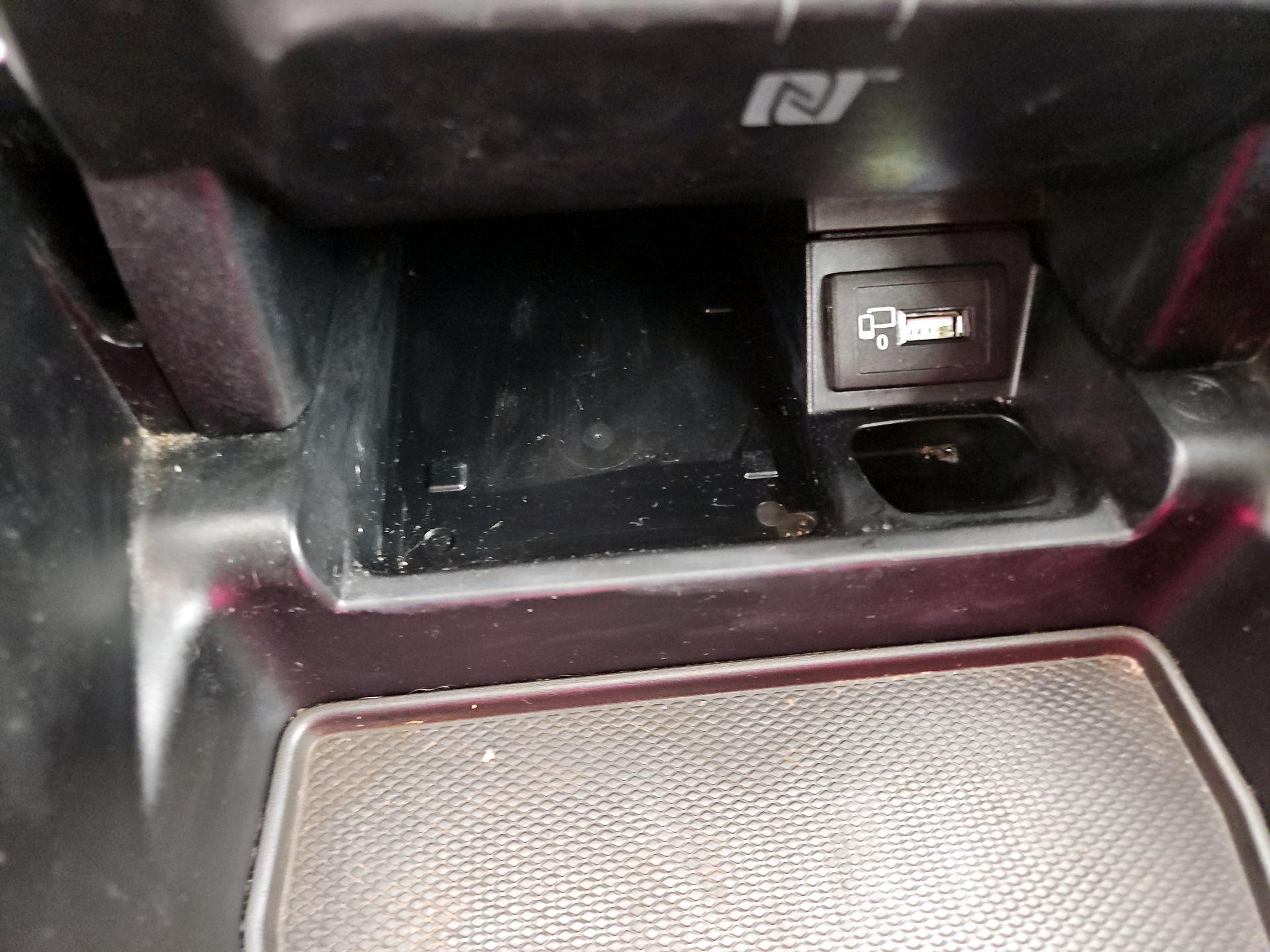 Thumbnail: 2017 Mercedes-Benz E-Class - 18