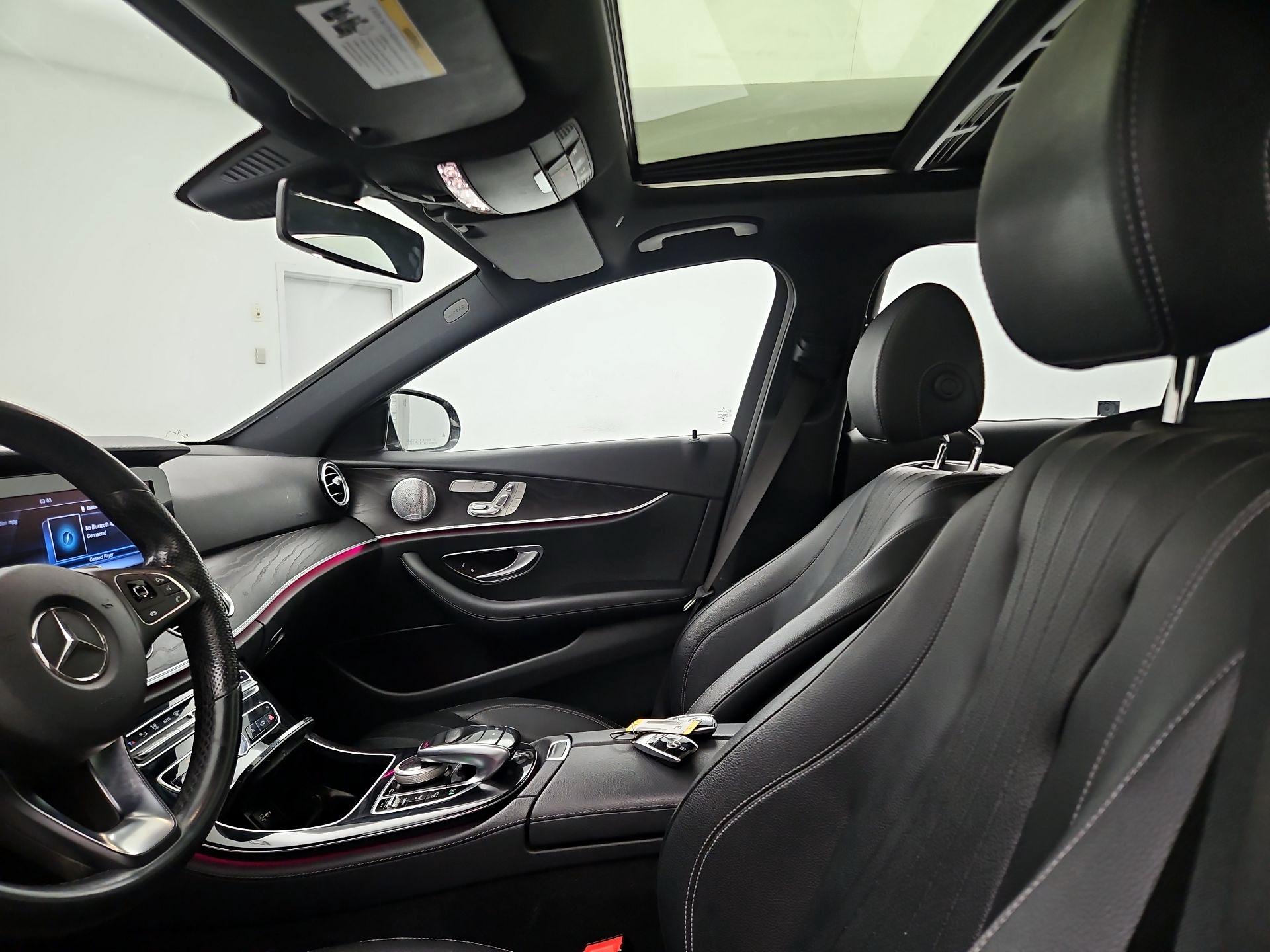 Thumbnail: 2017 Mercedes-Benz E-Class - 19