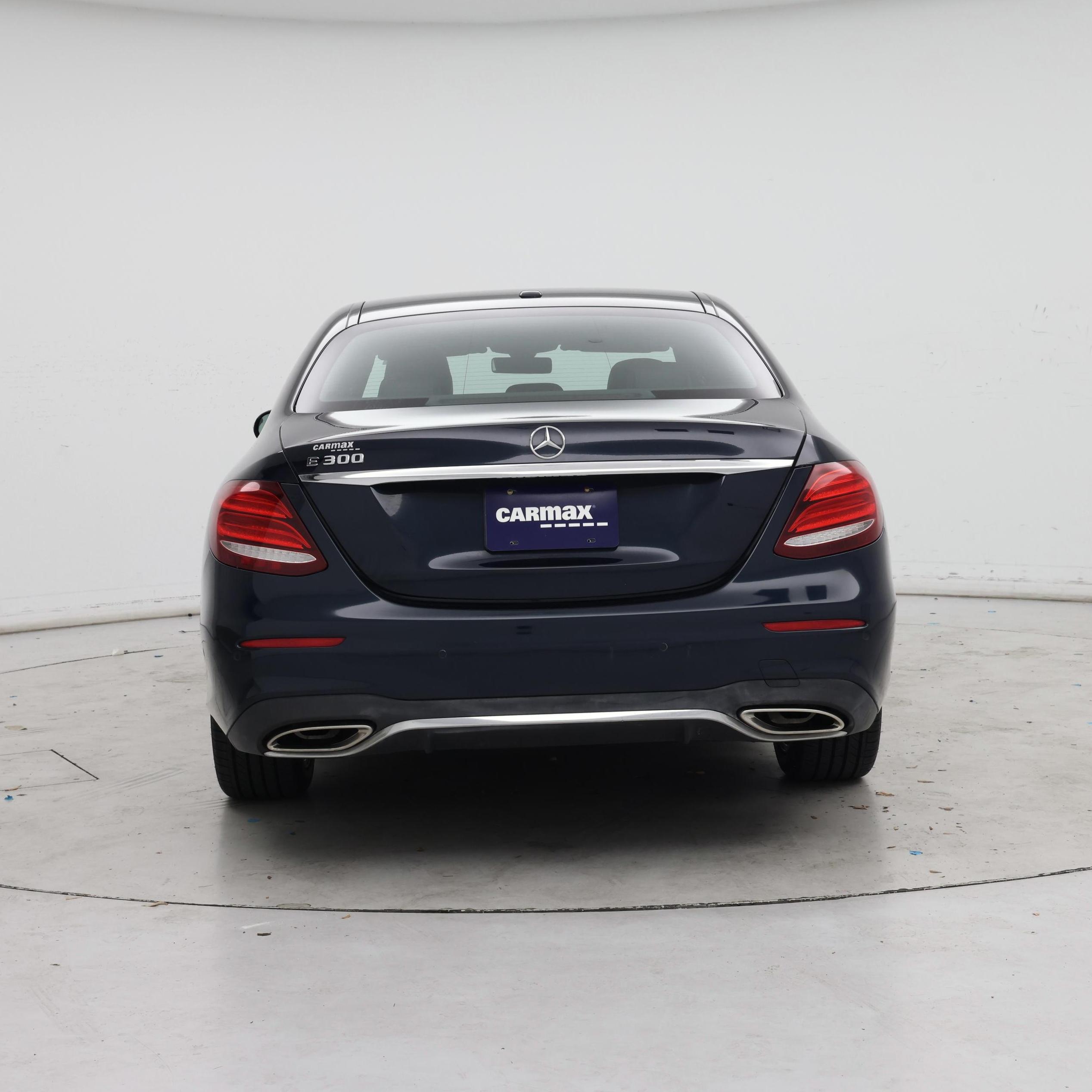 Thumbnail: 2017 Mercedes-Benz E-Class - 6