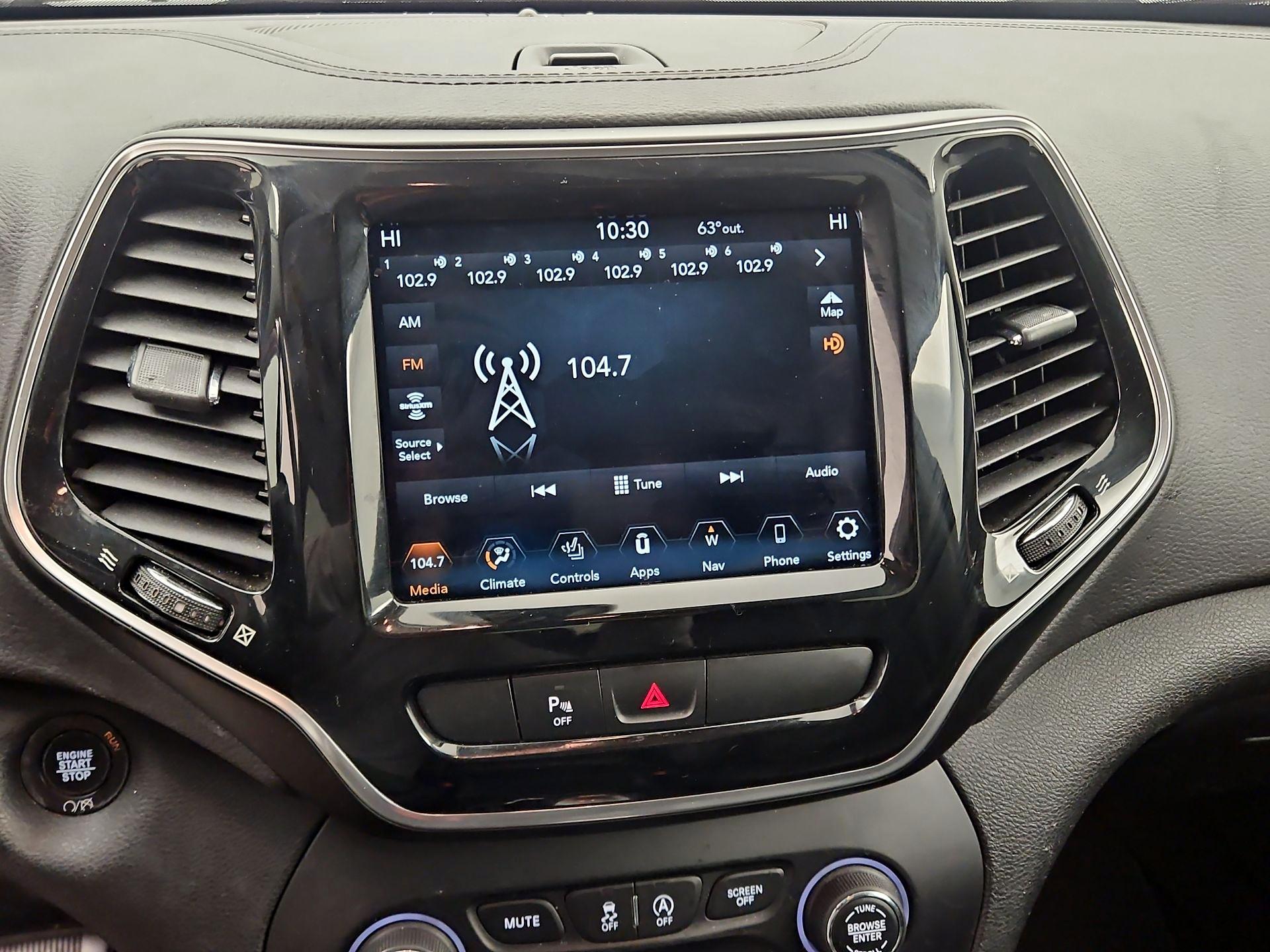 Thumbnail: 2019 Jeep Cherokee - 15