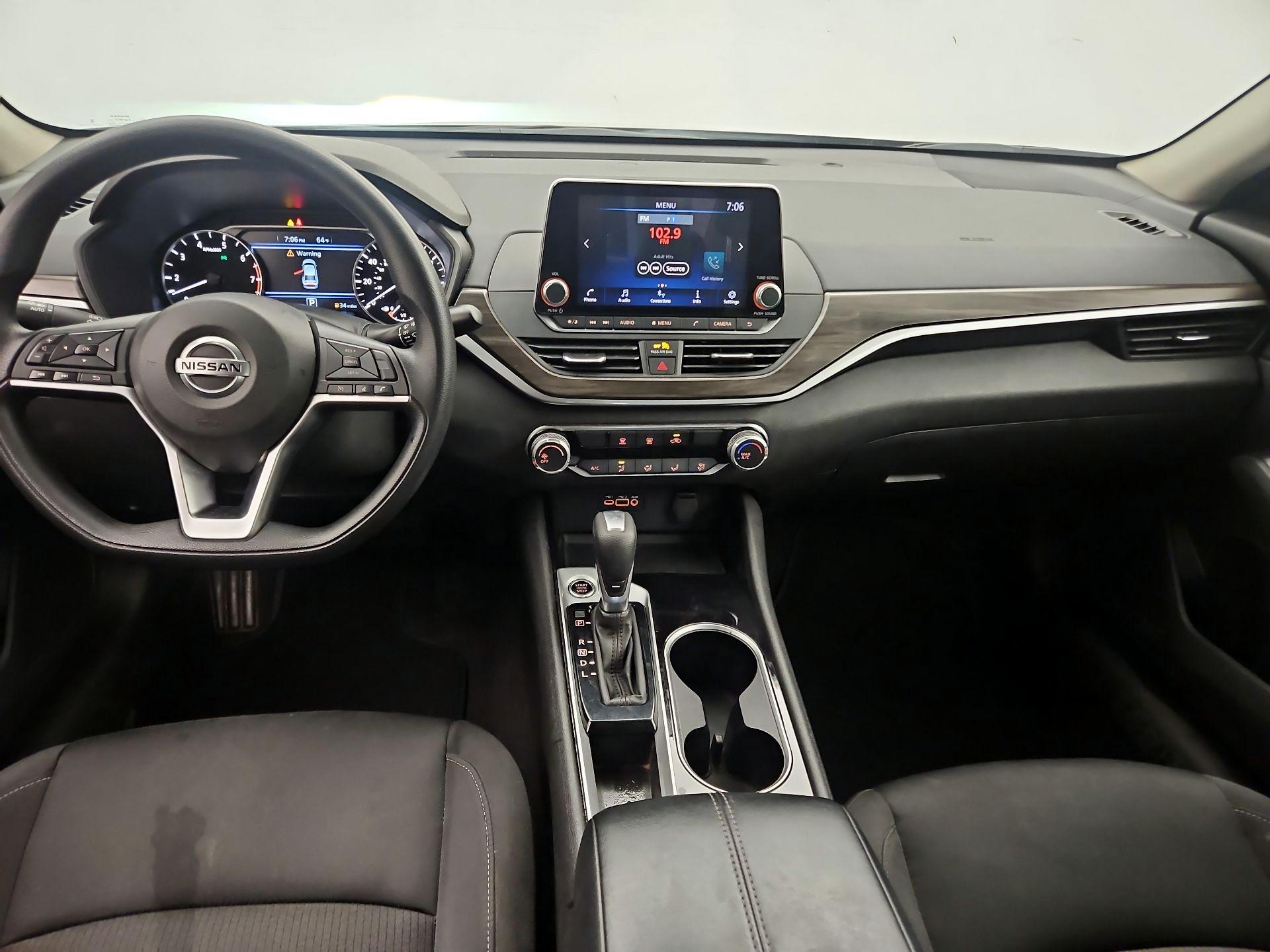 Thumbnail: 2024 Nissan Altima - 9