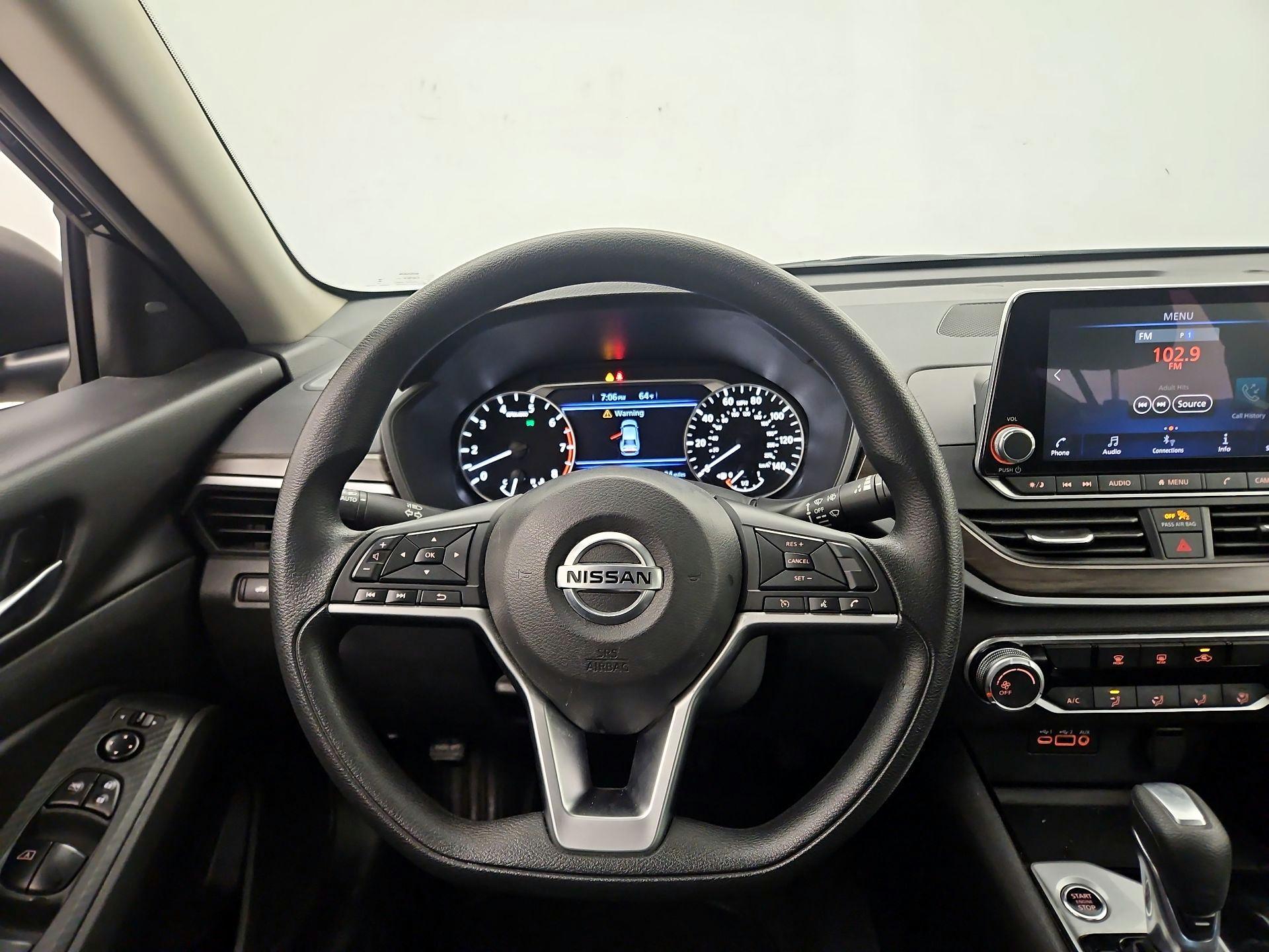 Thumbnail: 2024 Nissan Altima - 10