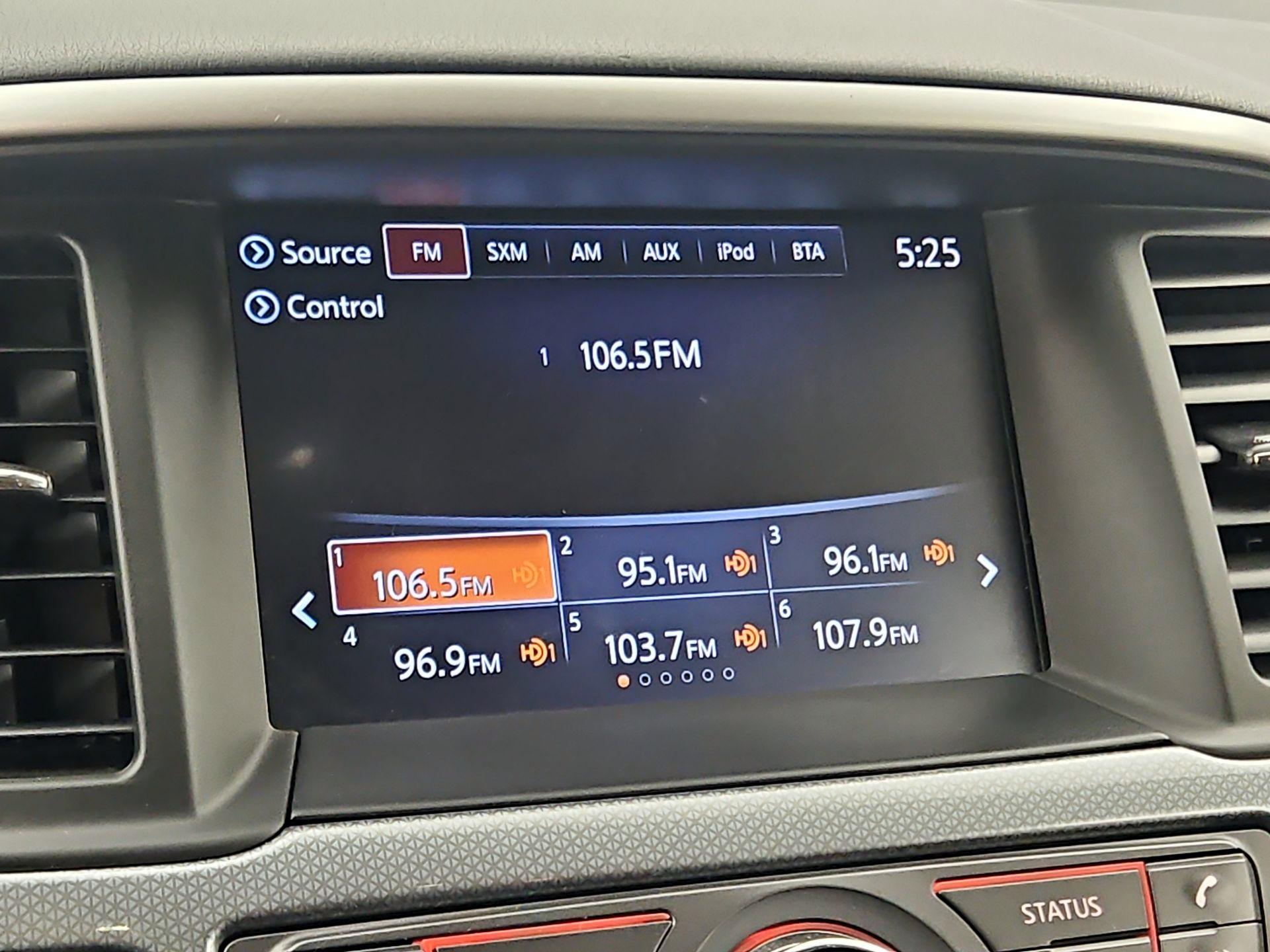 Thumbnail: 2018 Nissan Pathfinder - 16