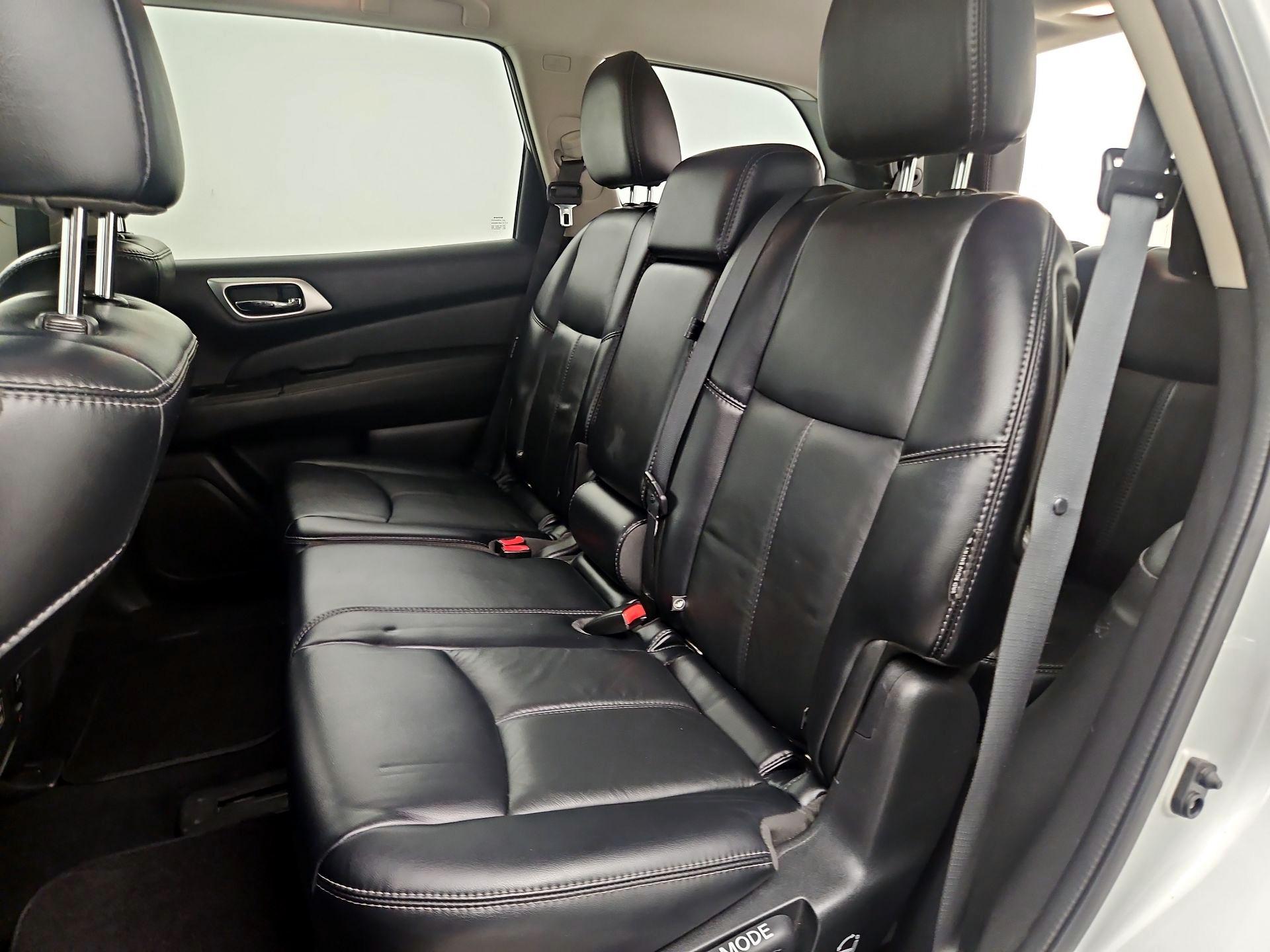 Thumbnail: 2018 Nissan Pathfinder - 20