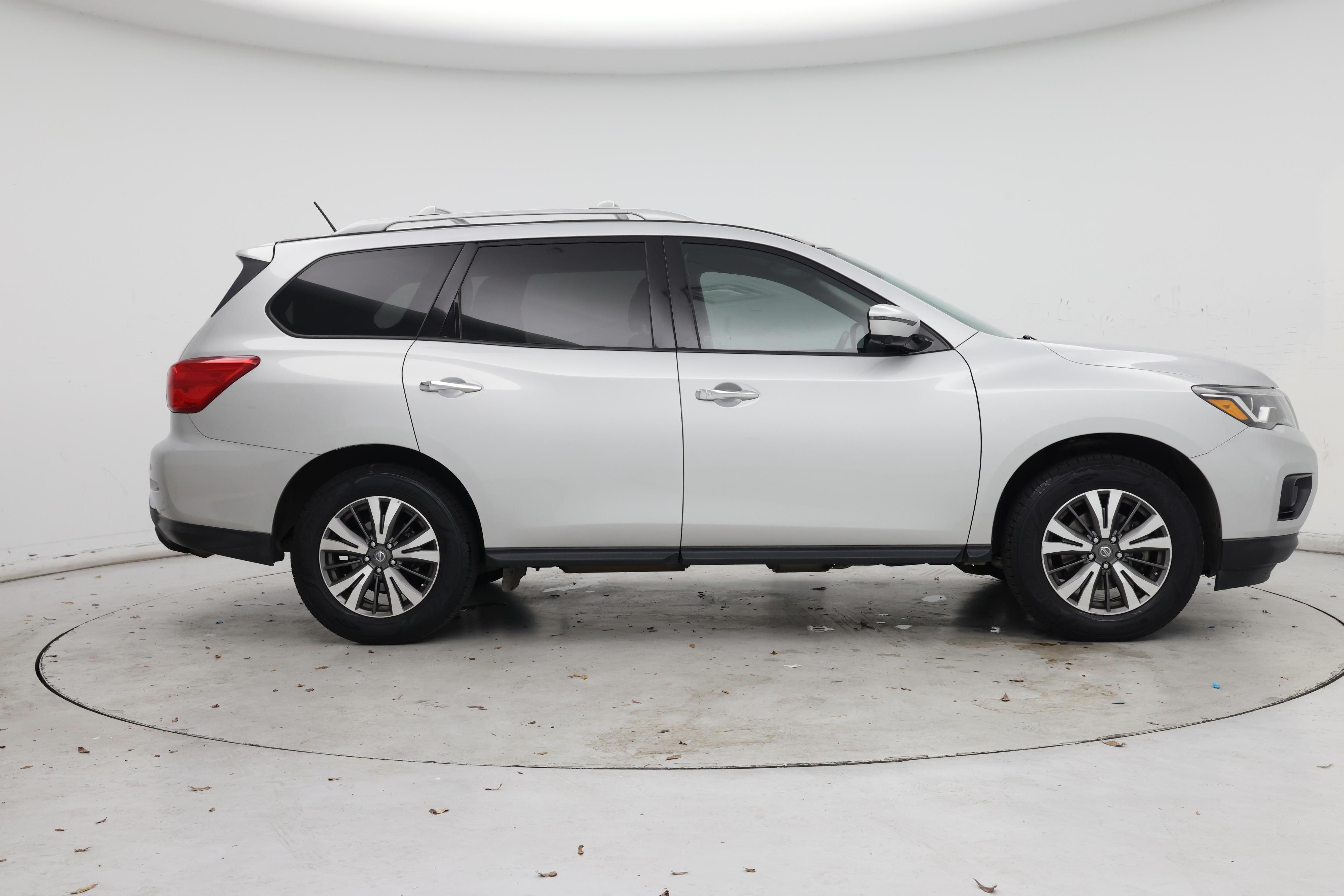 Thumbnail: 2018 Nissan Pathfinder - 7