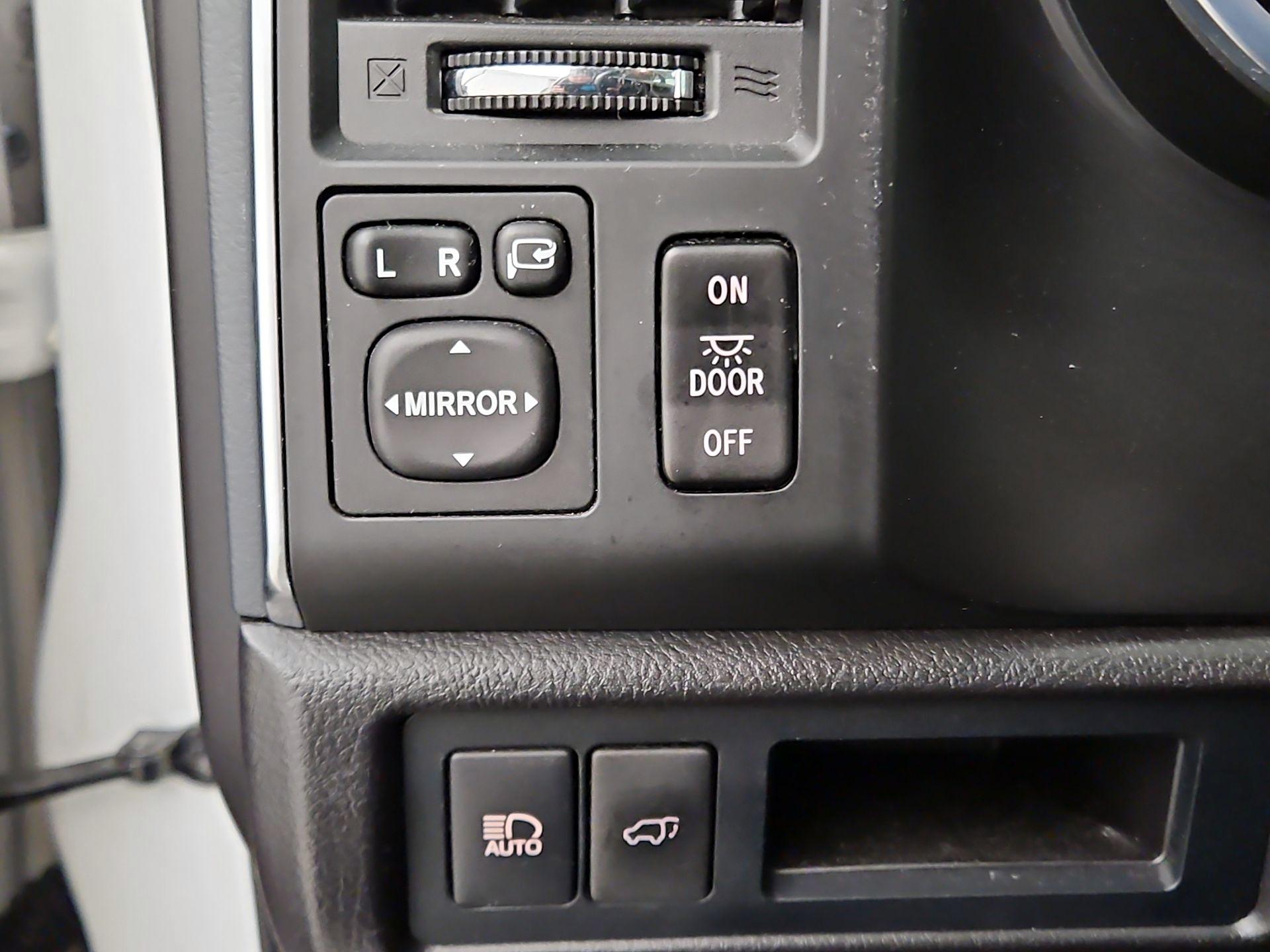 Thumbnail: 2021 Toyota Sequoia - 13