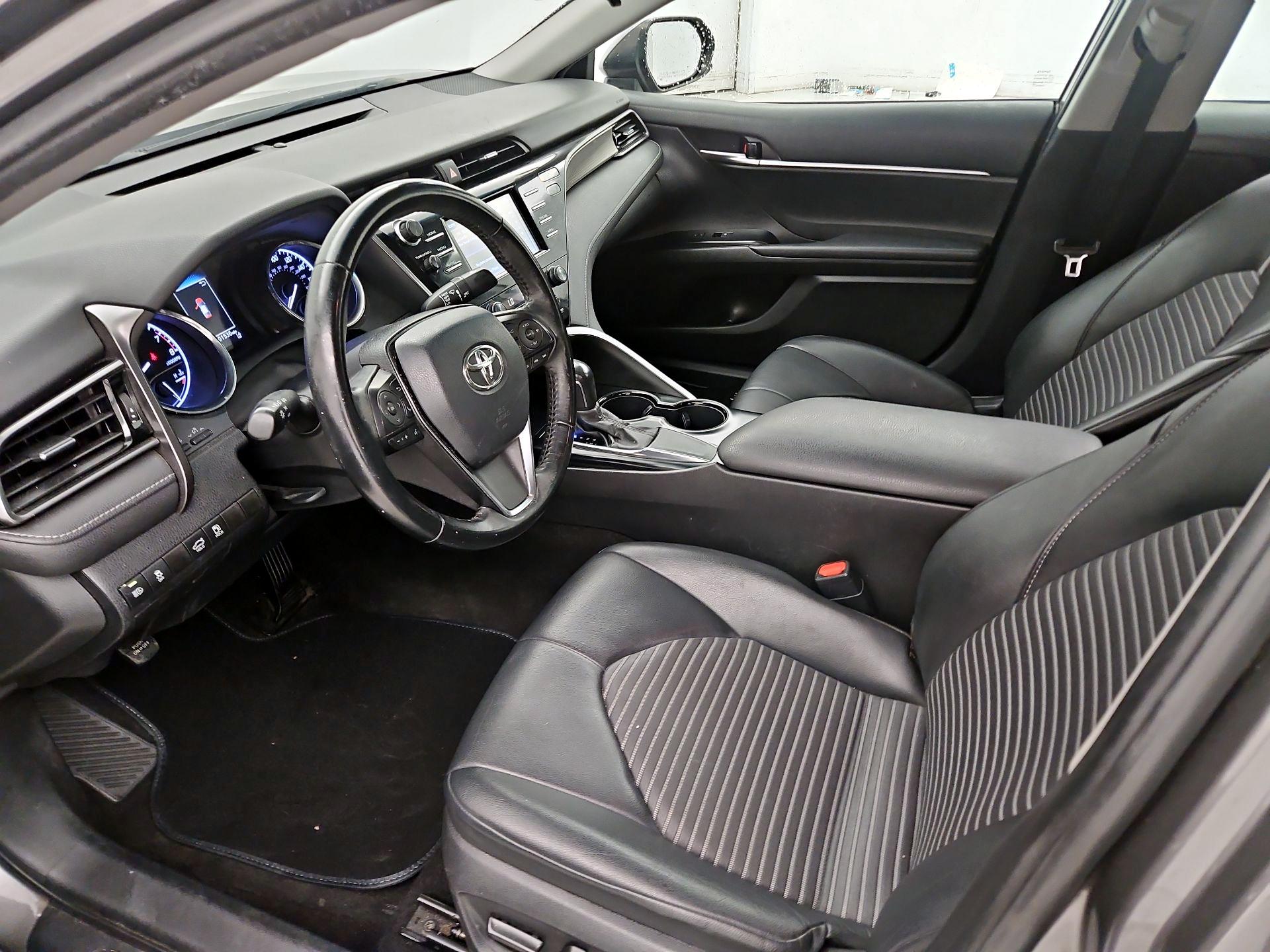 Thumbnail: 2020 Toyota Camry - 11