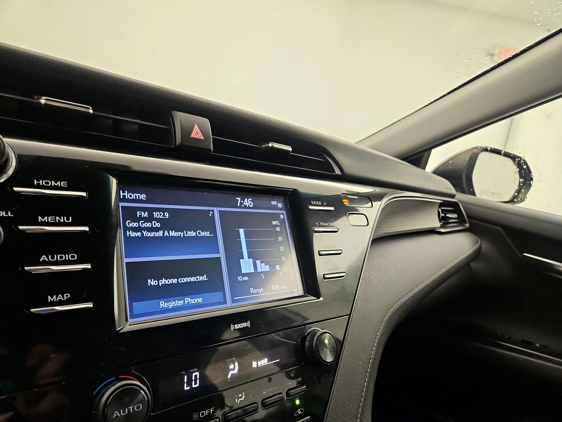 Thumbnail: 2020 Toyota Camry - 15