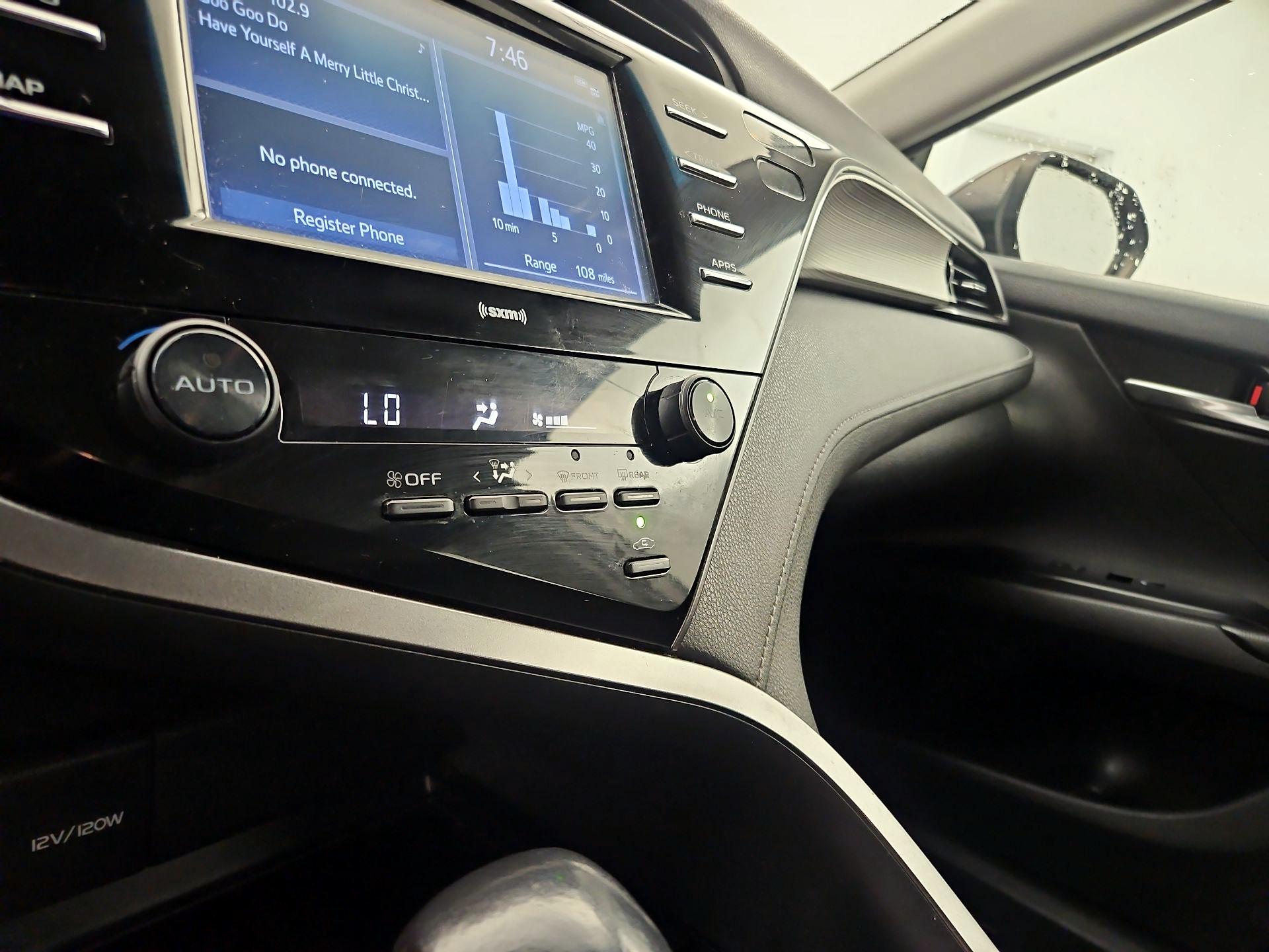 Thumbnail: 2020 Toyota Camry - 16