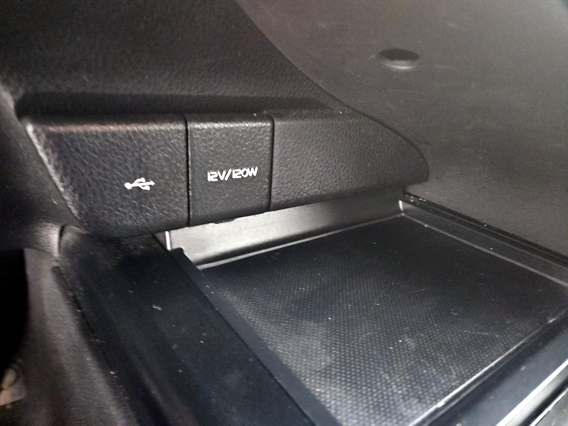 Thumbnail: 2020 Toyota Camry - 18