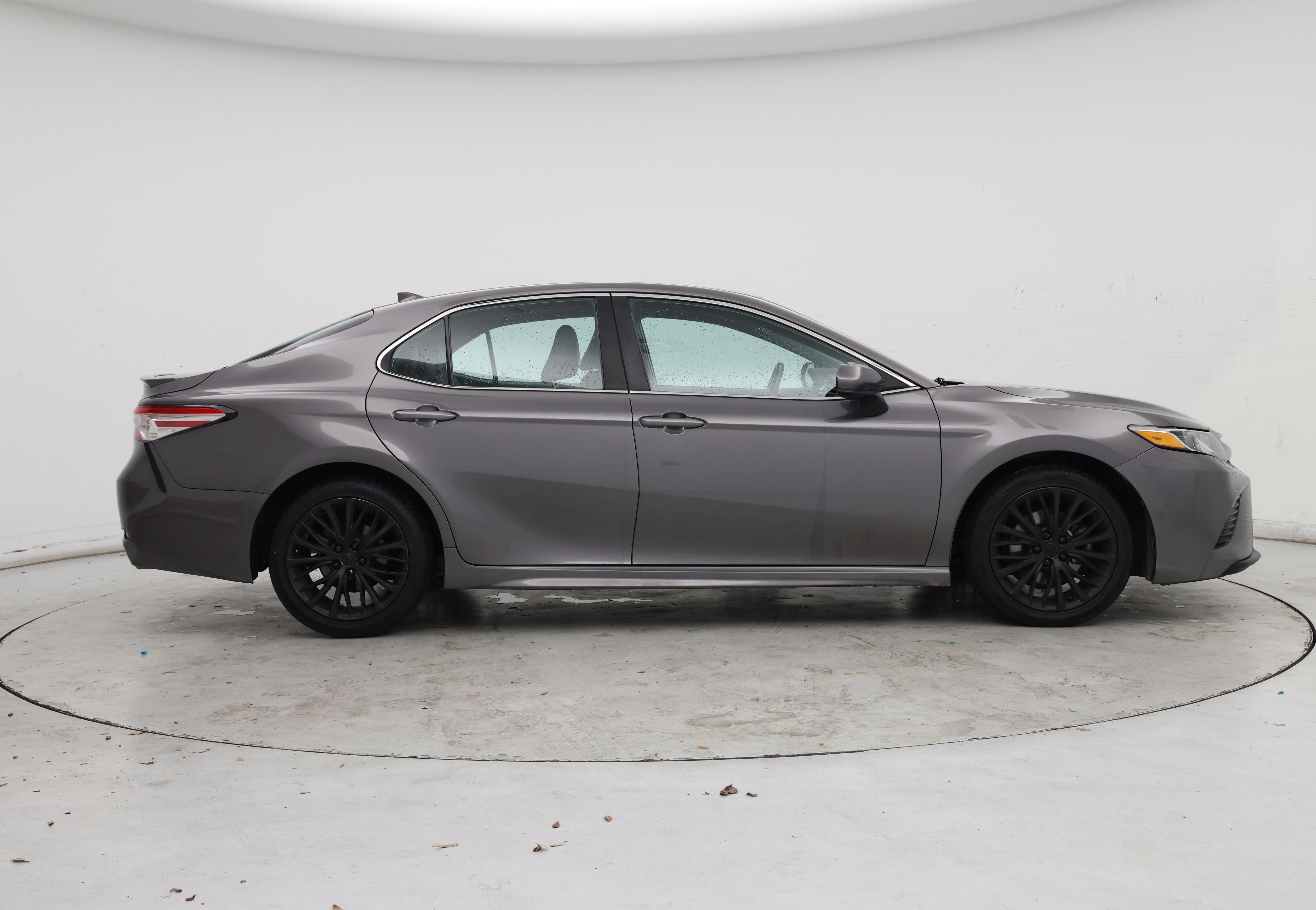 Thumbnail: 2020 Toyota Camry - 7