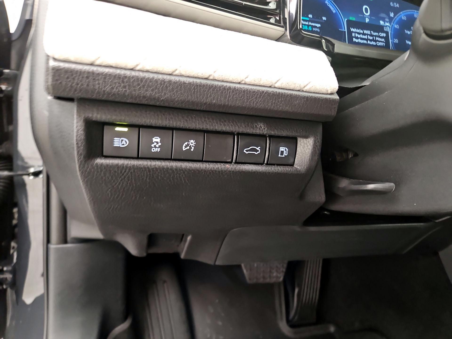 Thumbnail: 2025 Toyota Camry - 13