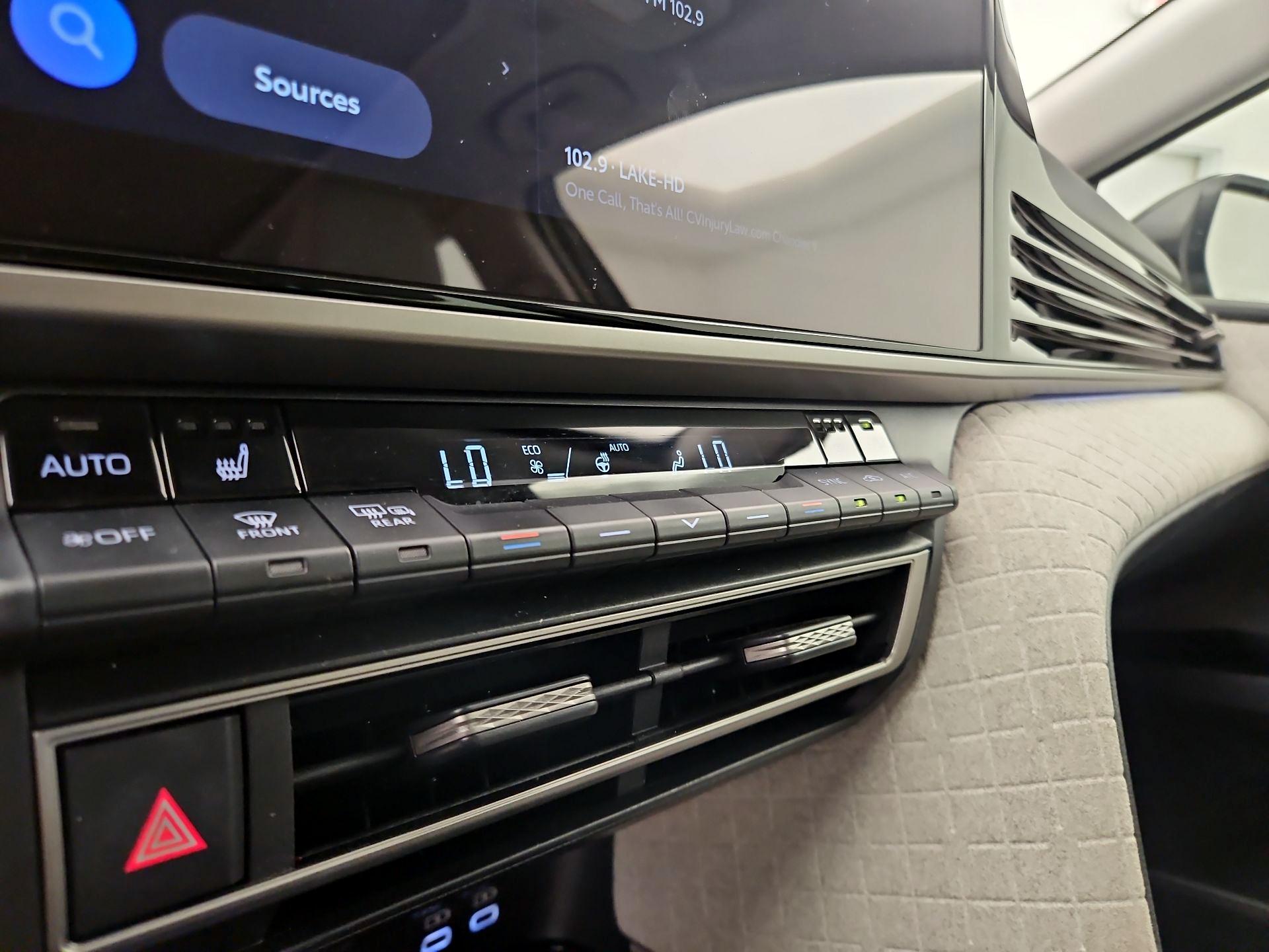 Thumbnail: 2025 Toyota Camry - 16