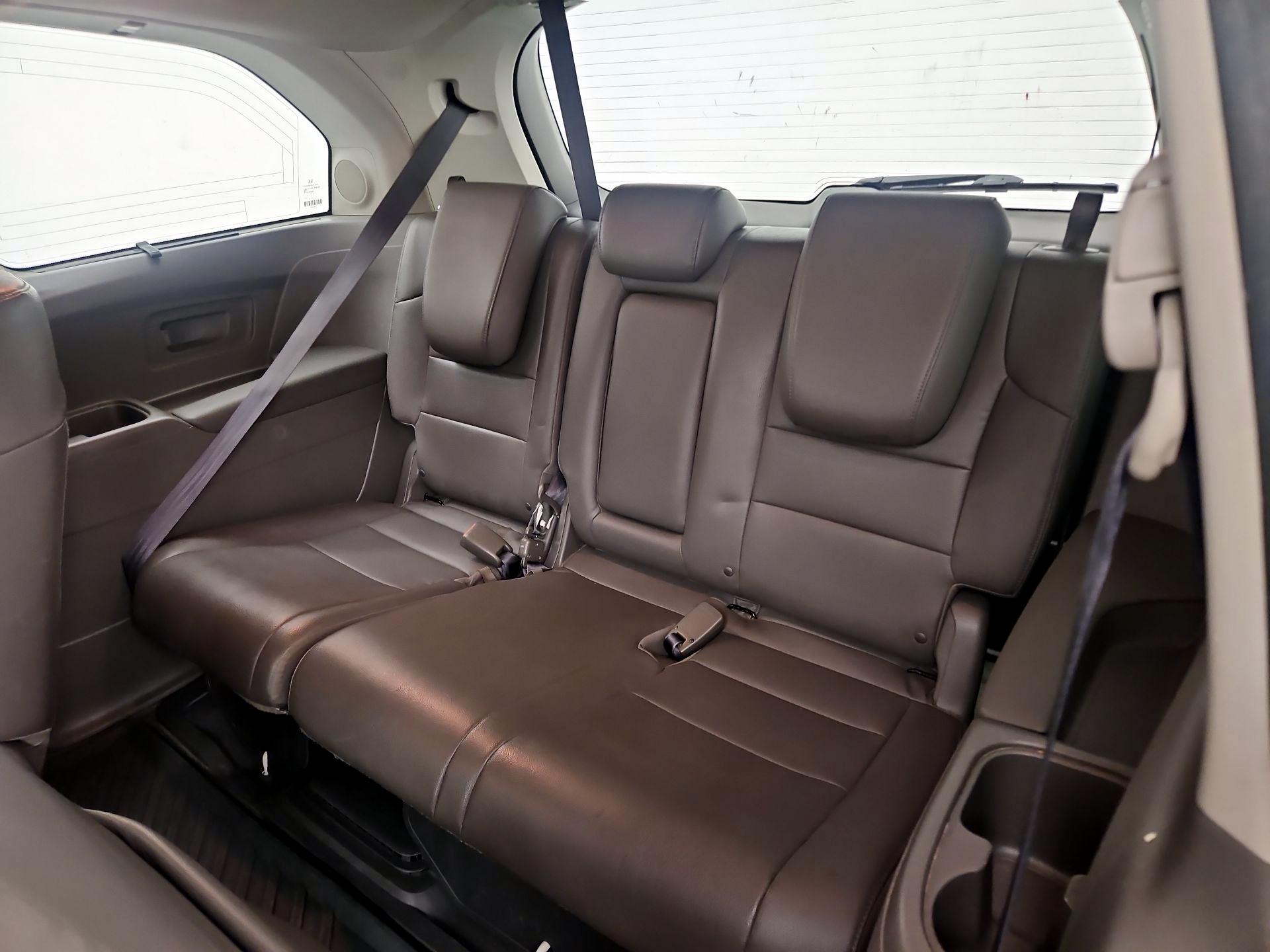 Thumbnail: 2015 Honda Odyssey - 20