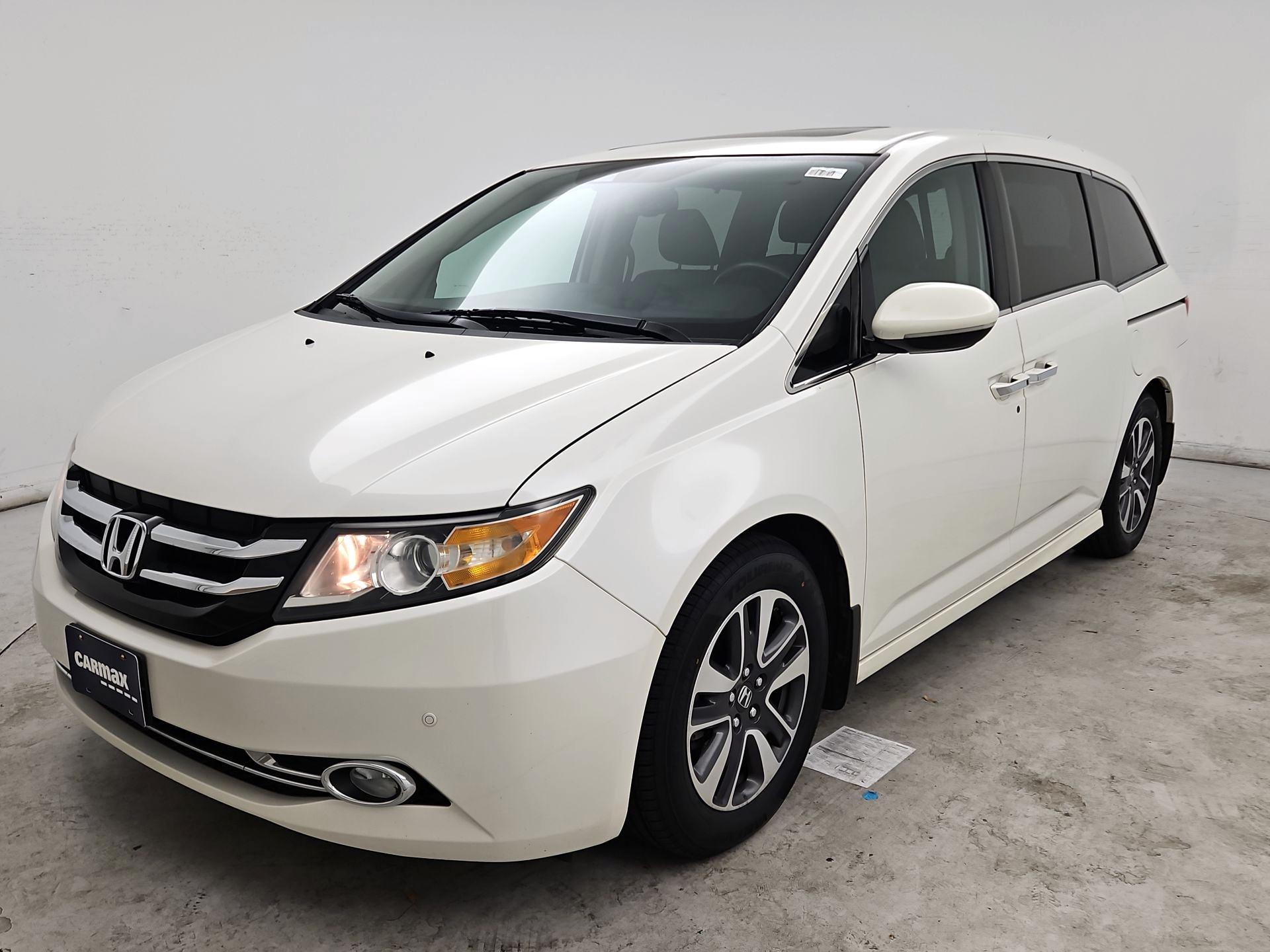 Thumbnail: 2015 Honda Odyssey - 3