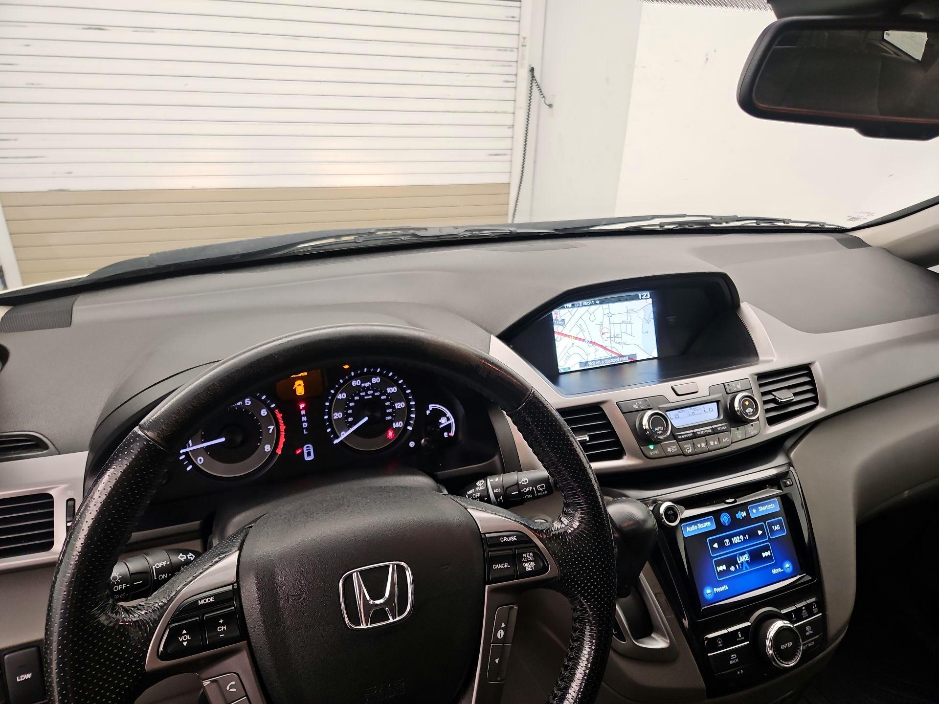 Thumbnail: 2015 Honda Odyssey - 8