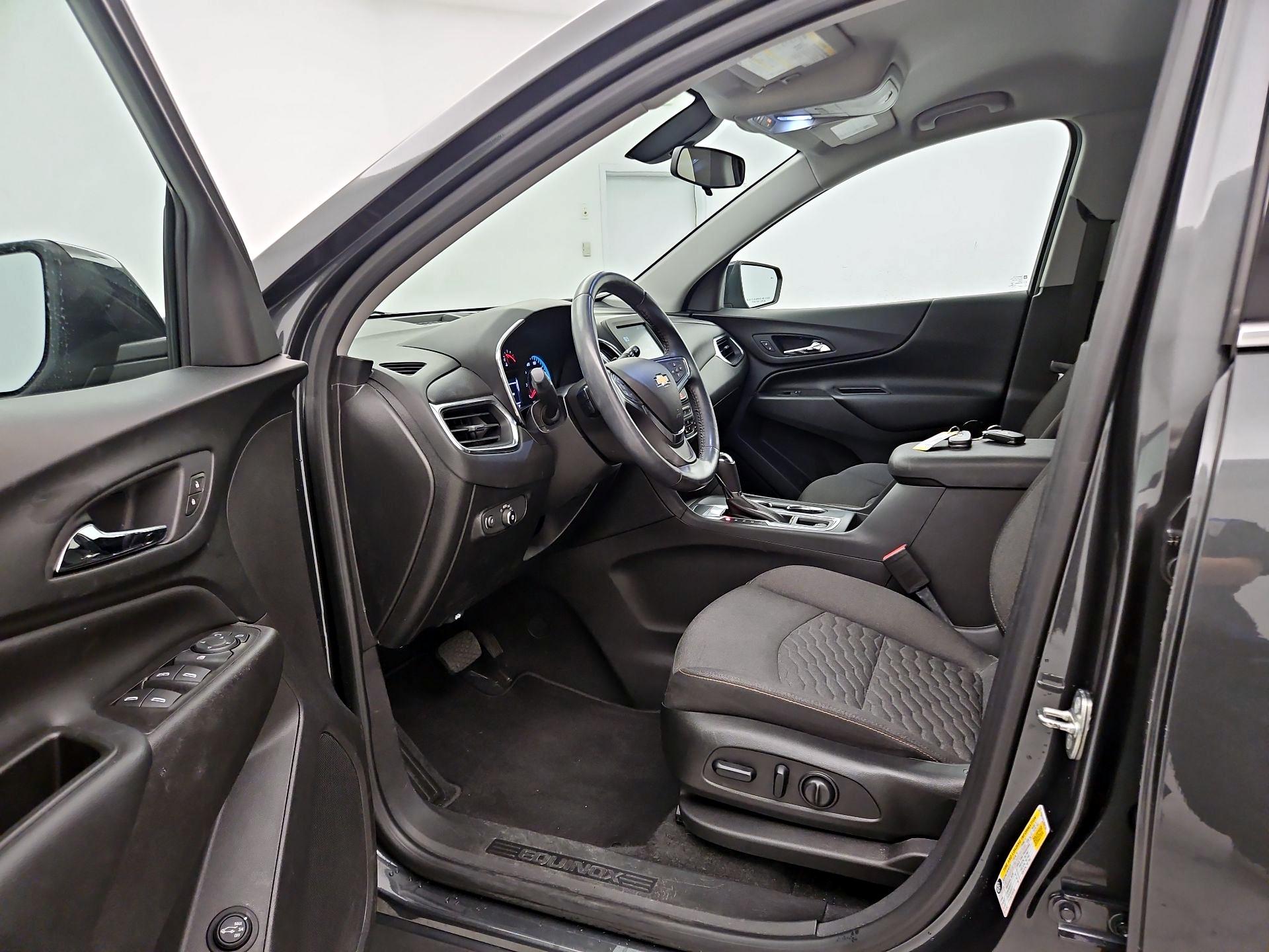 Thumbnail: 2018 Chevrolet Equinox - 11