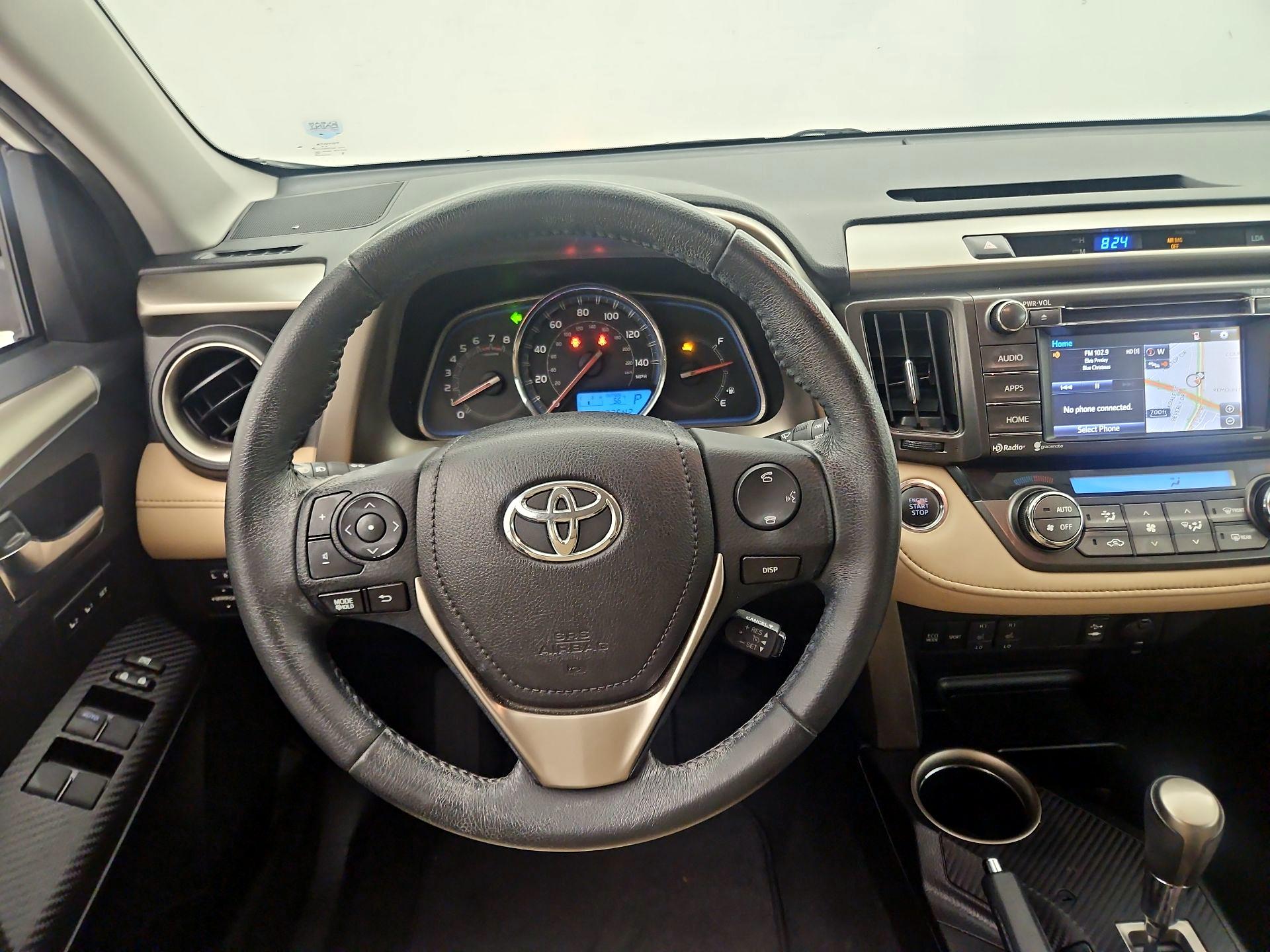 Thumbnail: 2015 Toyota RAV4 - 10