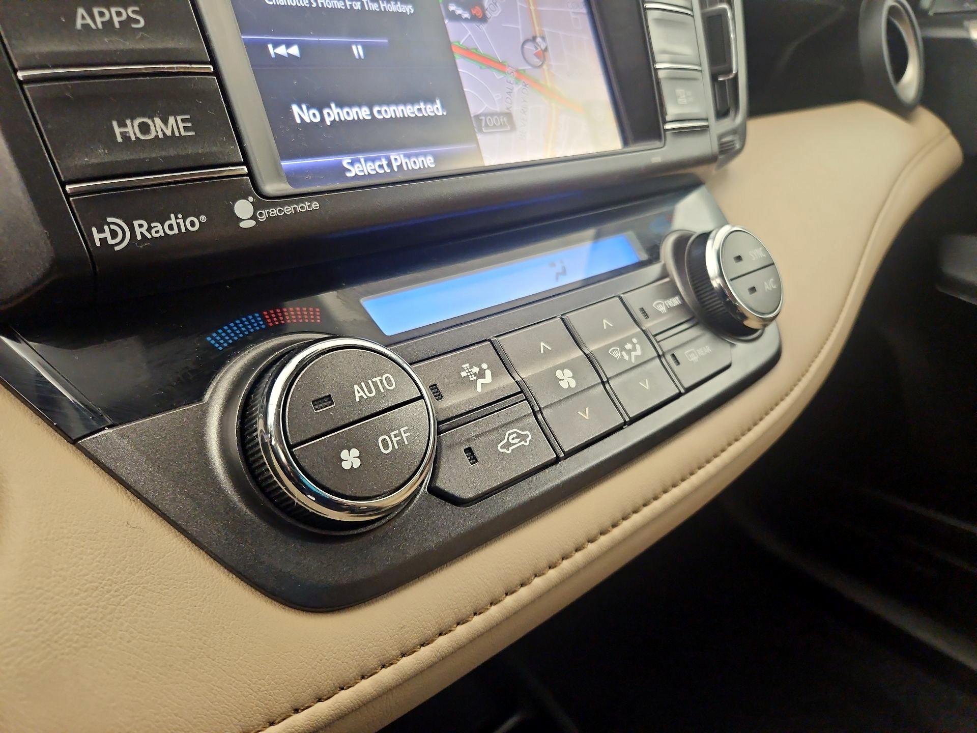 Thumbnail: 2015 Toyota RAV4 - 16