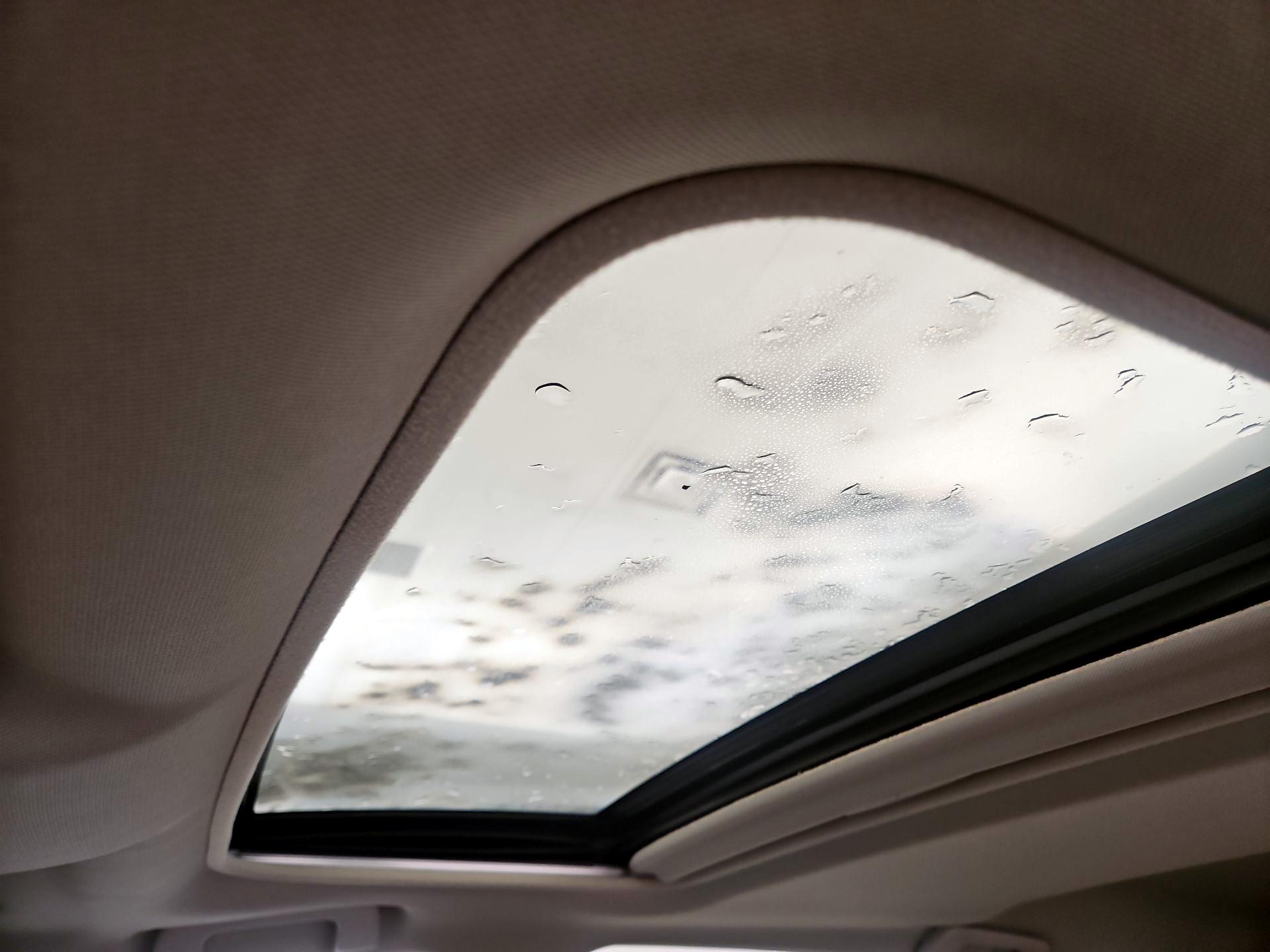 Thumbnail: 2015 Toyota RAV4 - 19