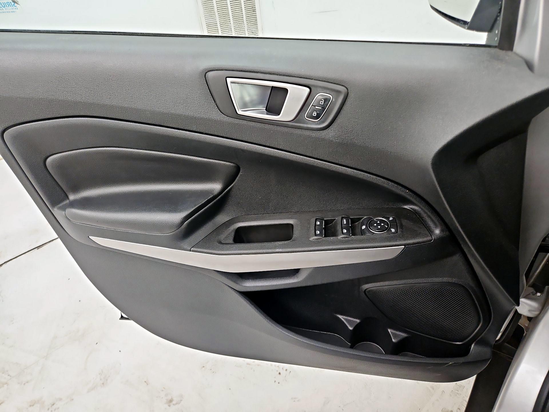 Thumbnail: 2018 Ford EcoSport - 12