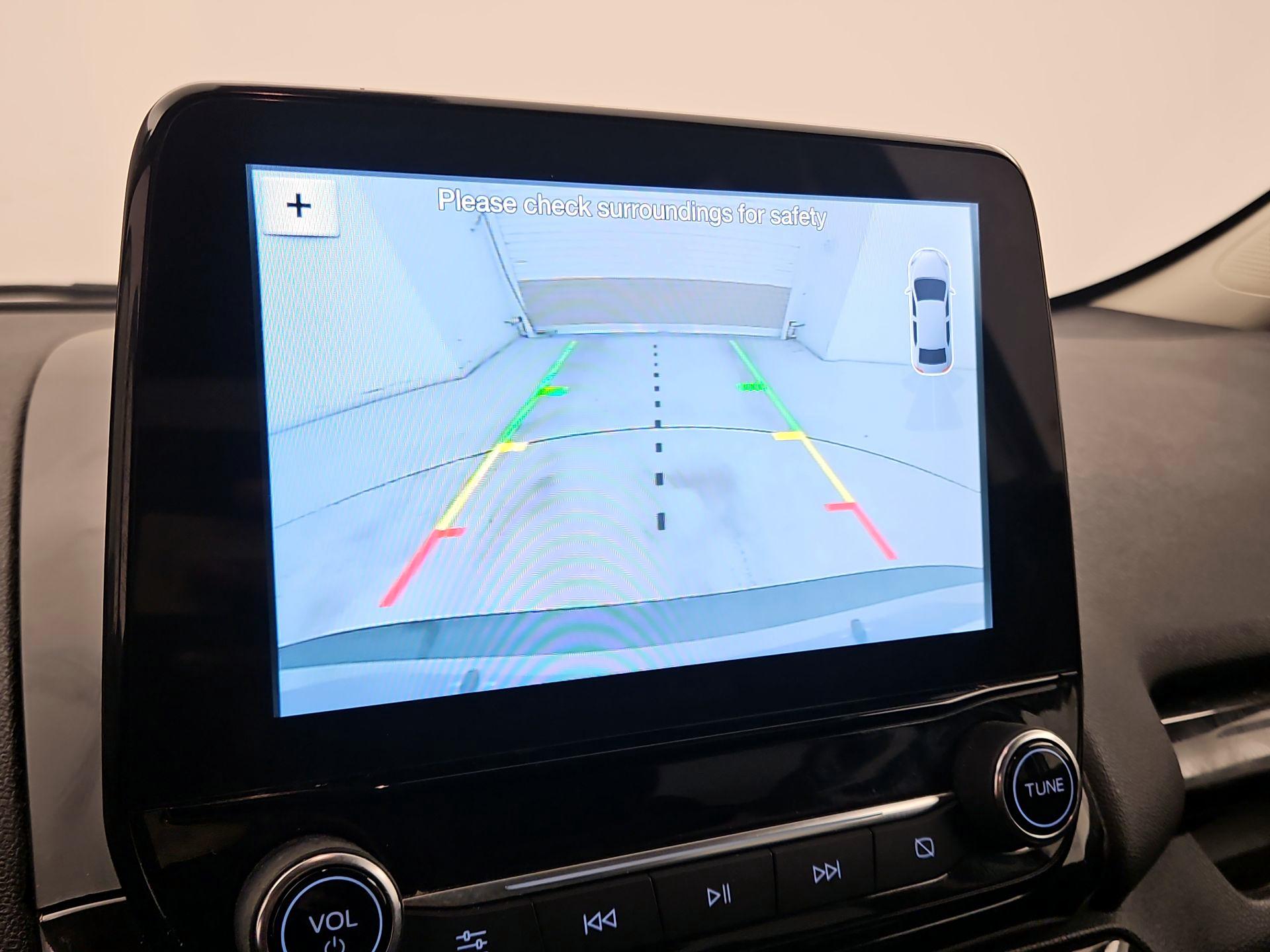 Thumbnail: 2018 Ford EcoSport - 15