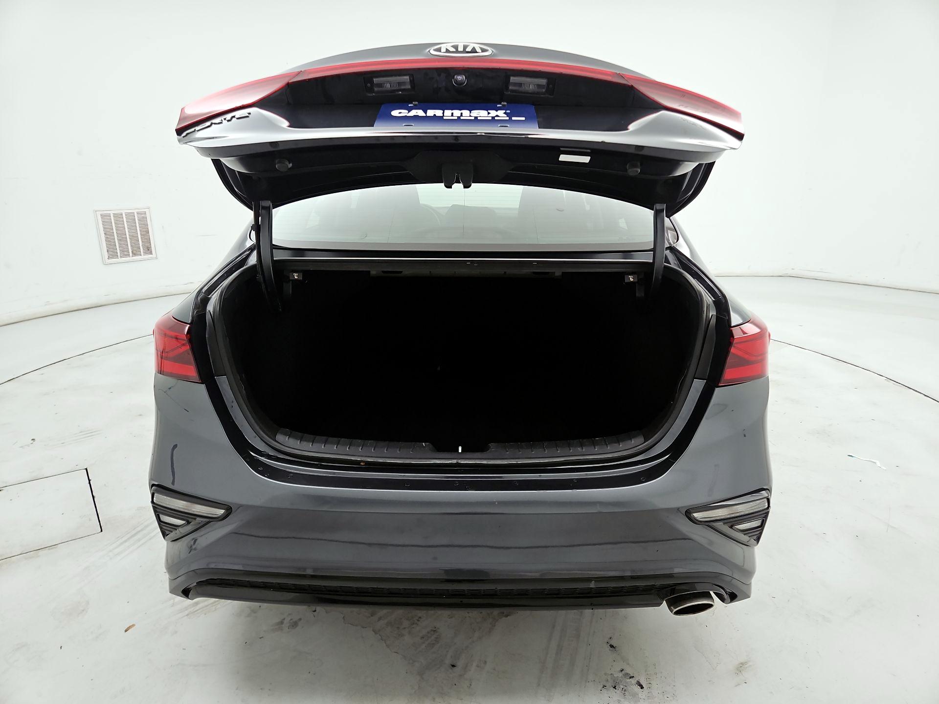 Thumbnail: 2019 Kia Forte - 20