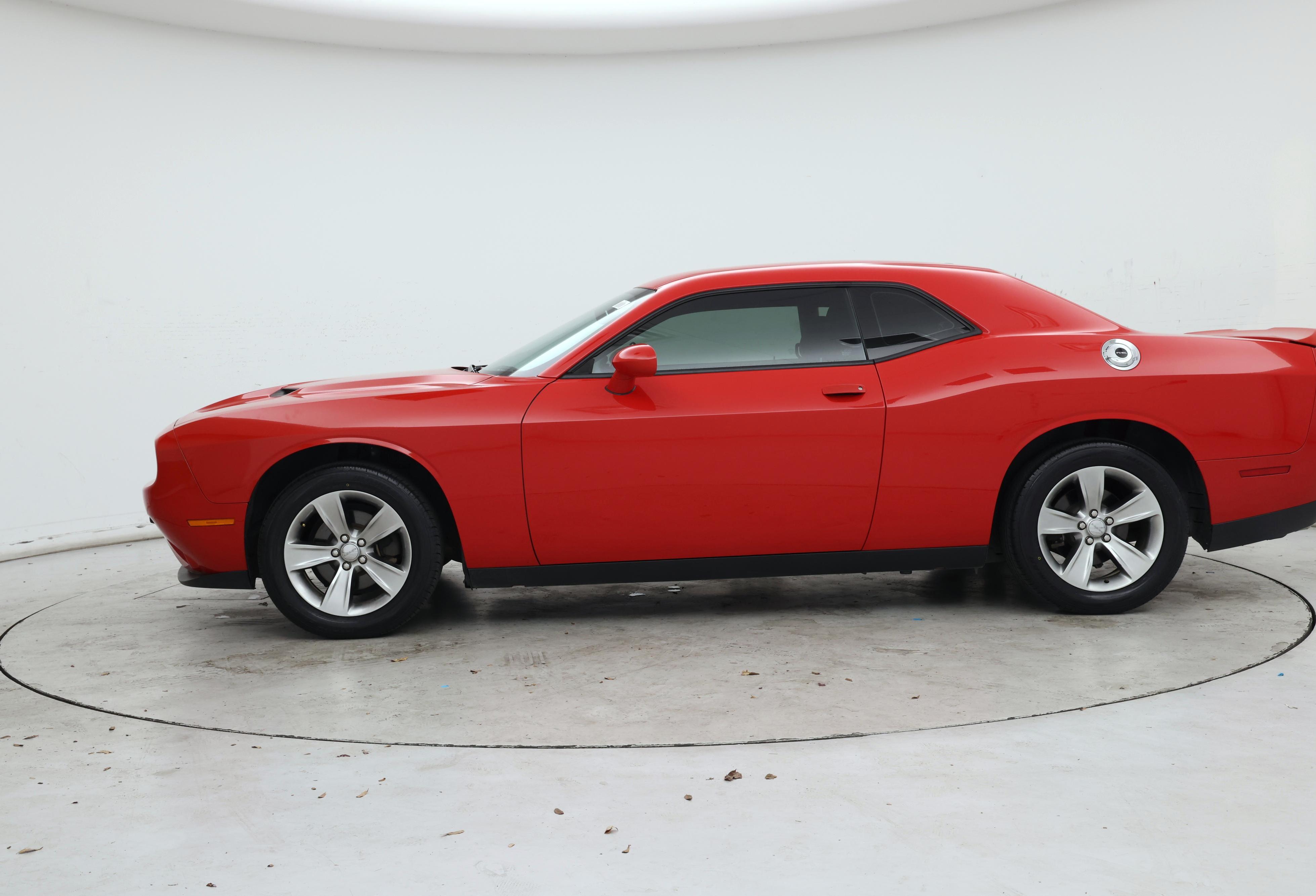 Thumbnail: 2021 Dodge Challenger - 3