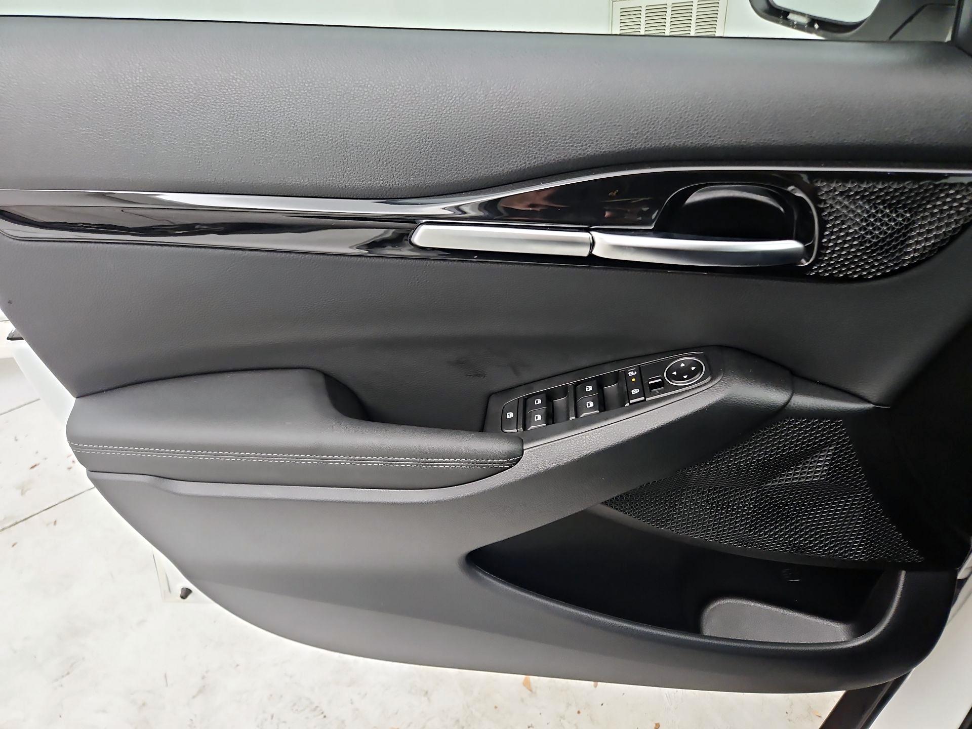 Thumbnail: 2025 Kia Seltos - 12