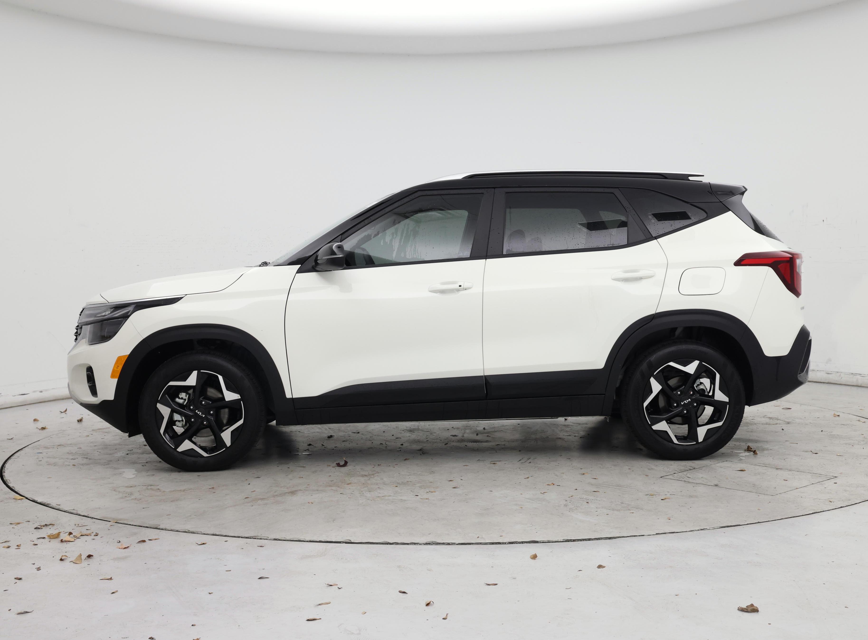 Thumbnail: 2025 Kia Seltos - 3