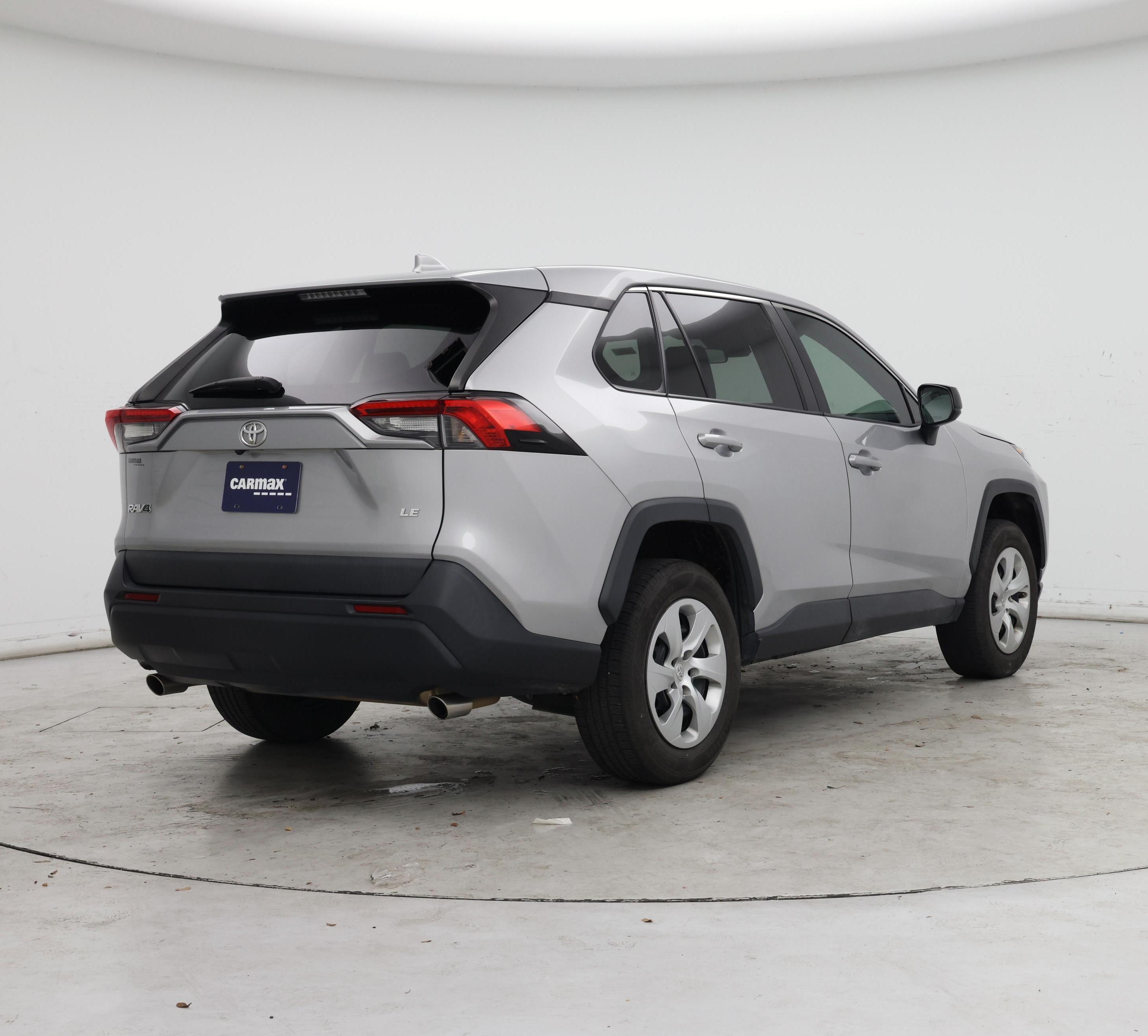 Thumbnail: 2022 Toyota RAV4 - 8