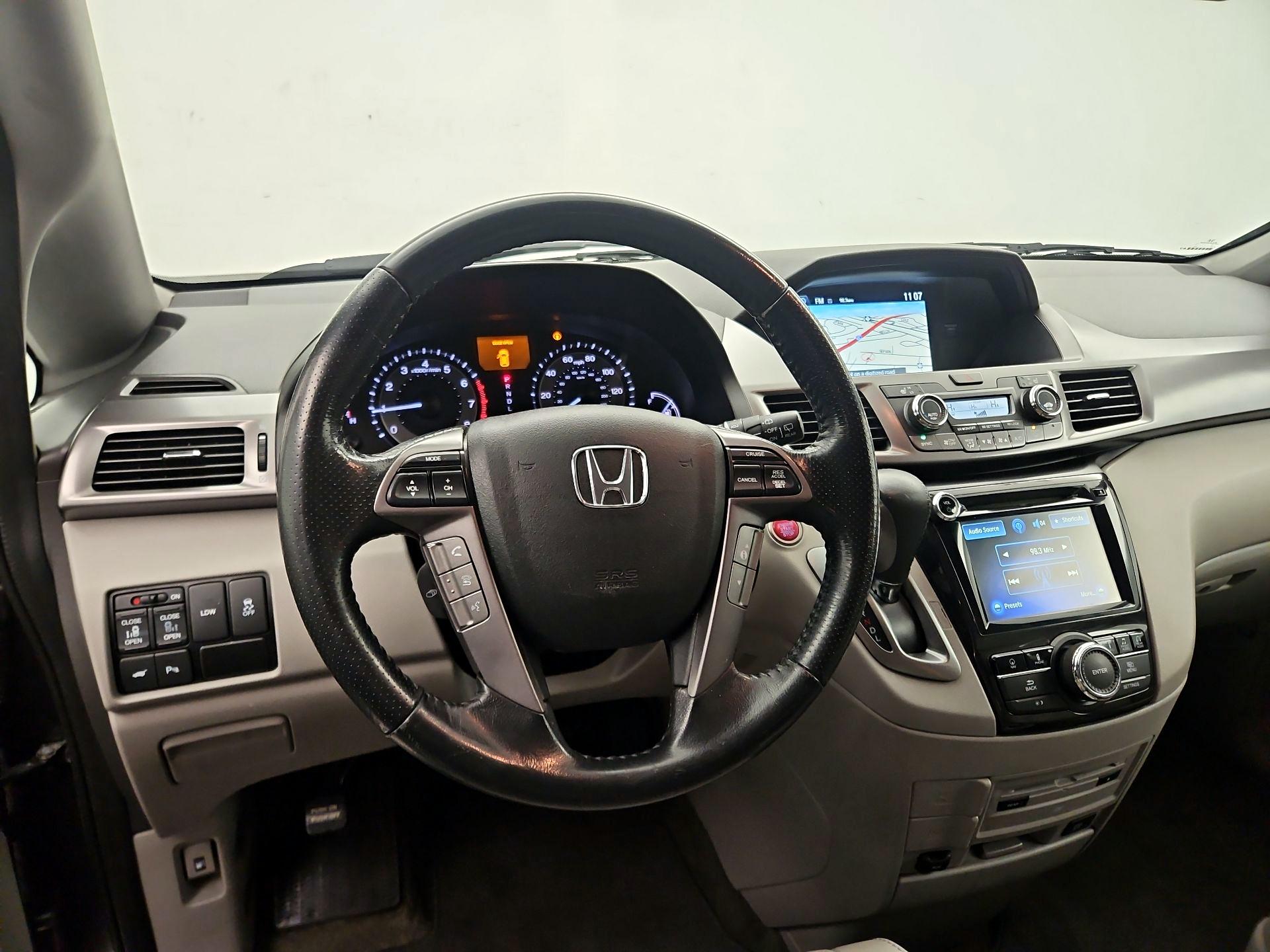 Thumbnail: 2015 Honda Odyssey - 10