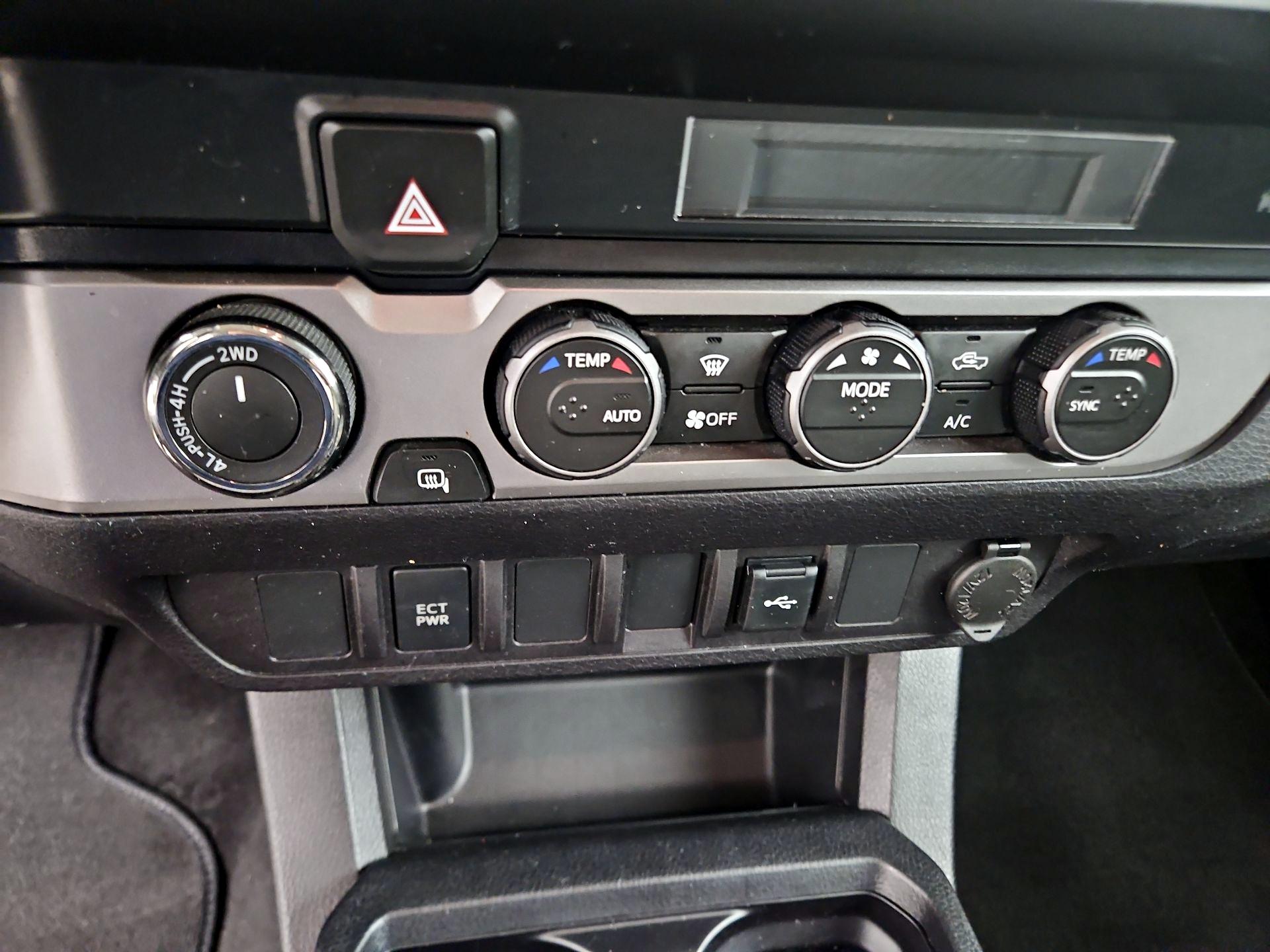 Thumbnail: 2021 Toyota Tacoma - 16