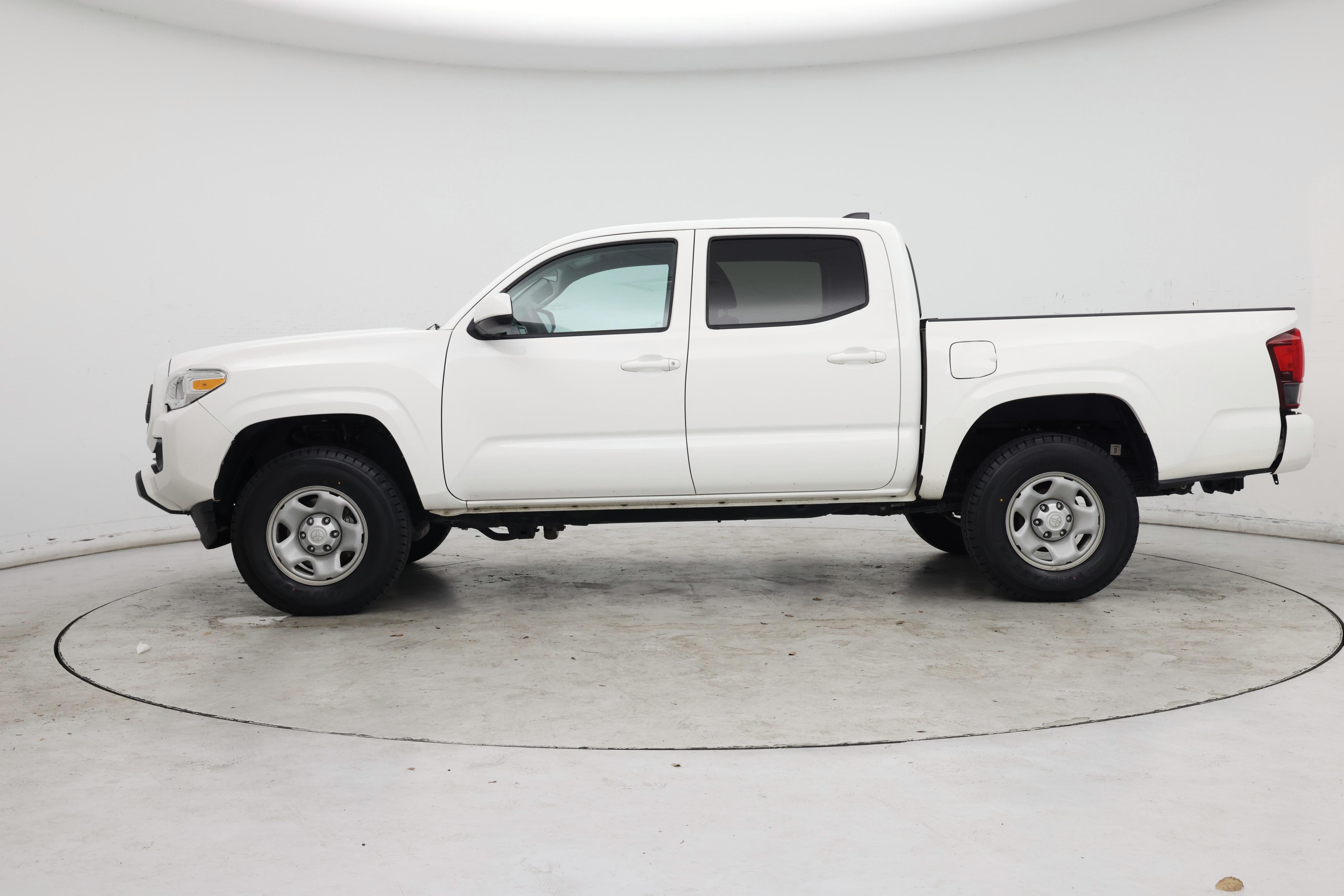 Thumbnail: 2021 Toyota Tacoma - 3