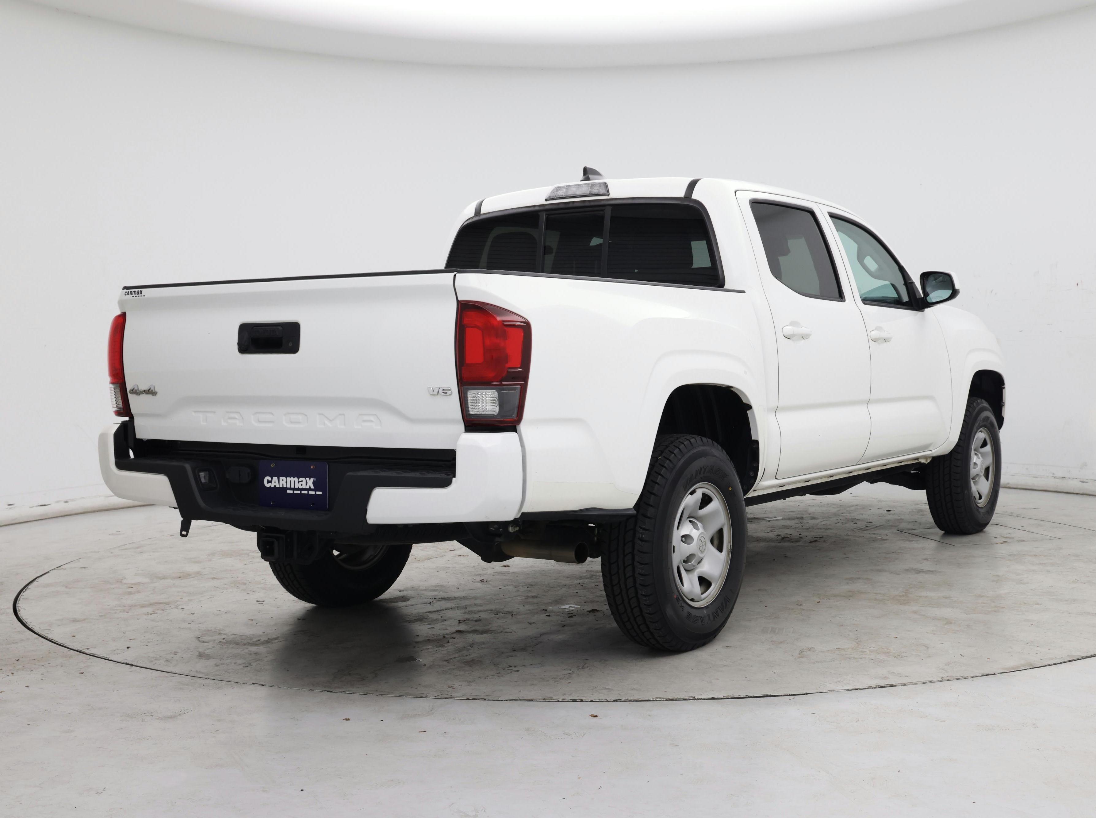 Thumbnail: 2021 Toyota Tacoma - 8