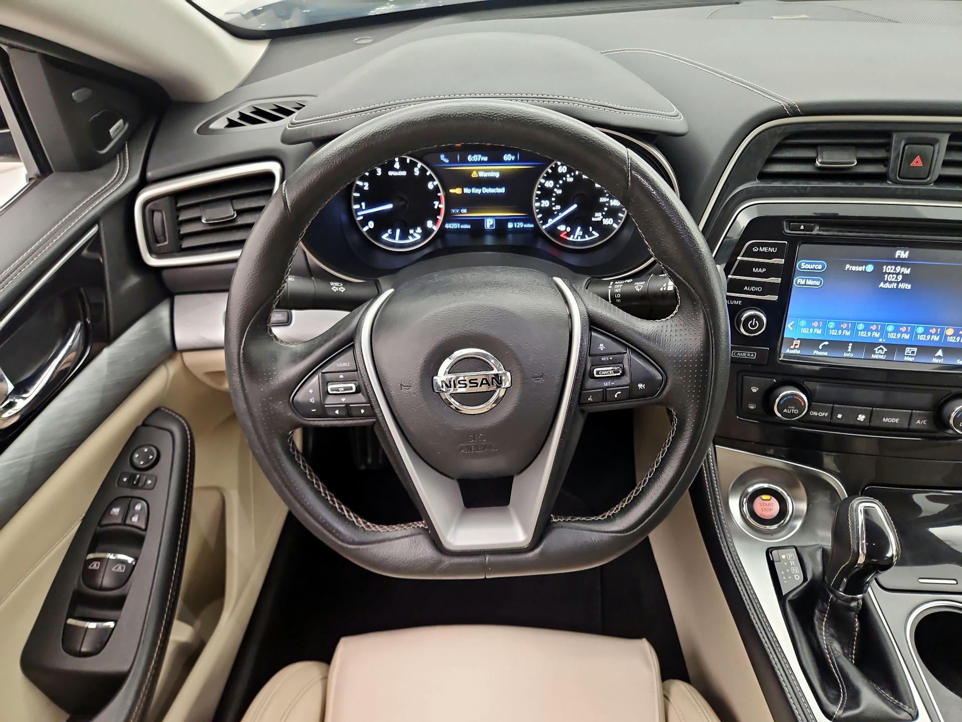 Thumbnail: 2017 Nissan Maxima - 10