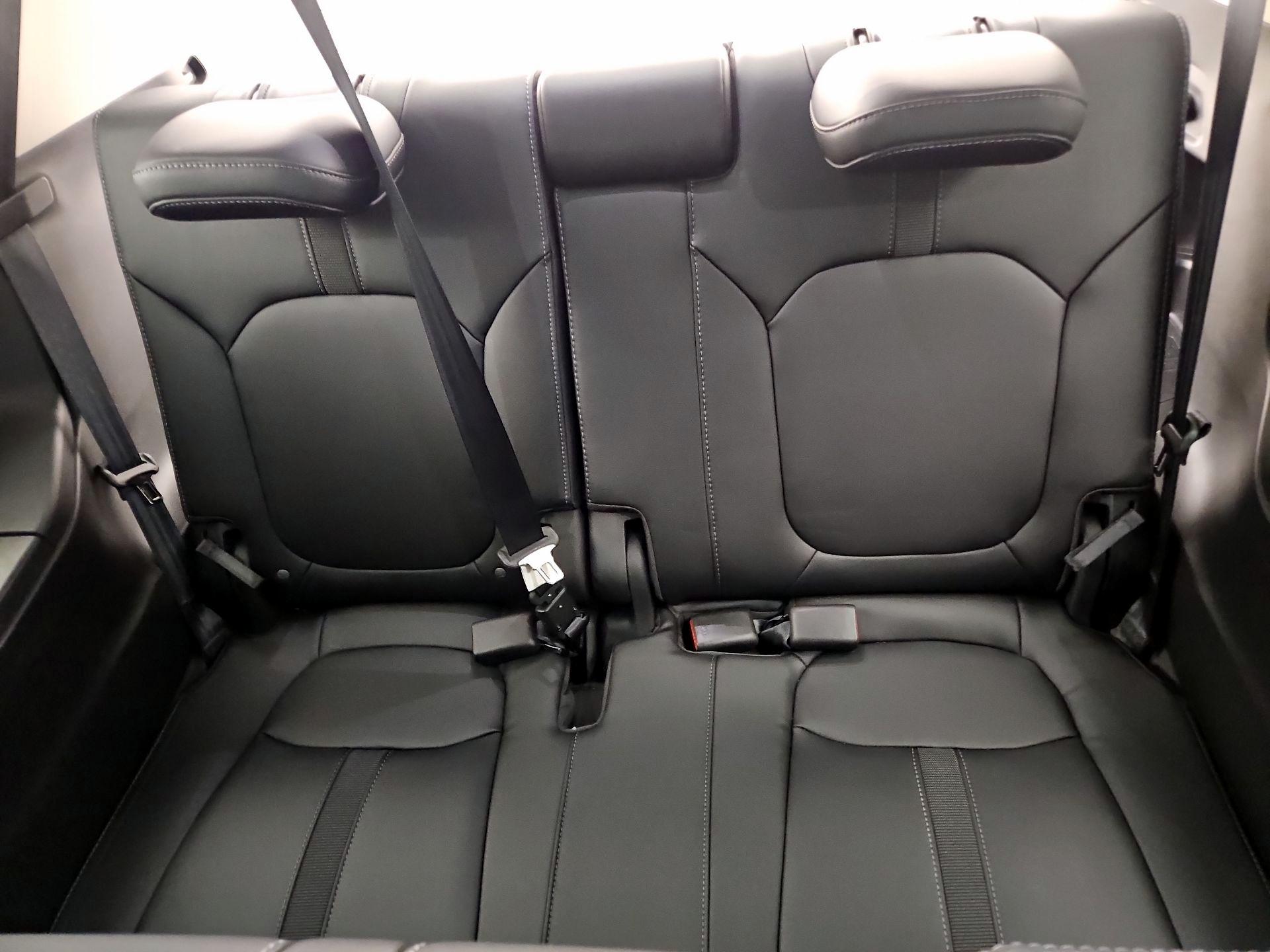 Thumbnail: 2025 Honda Pilot - 20