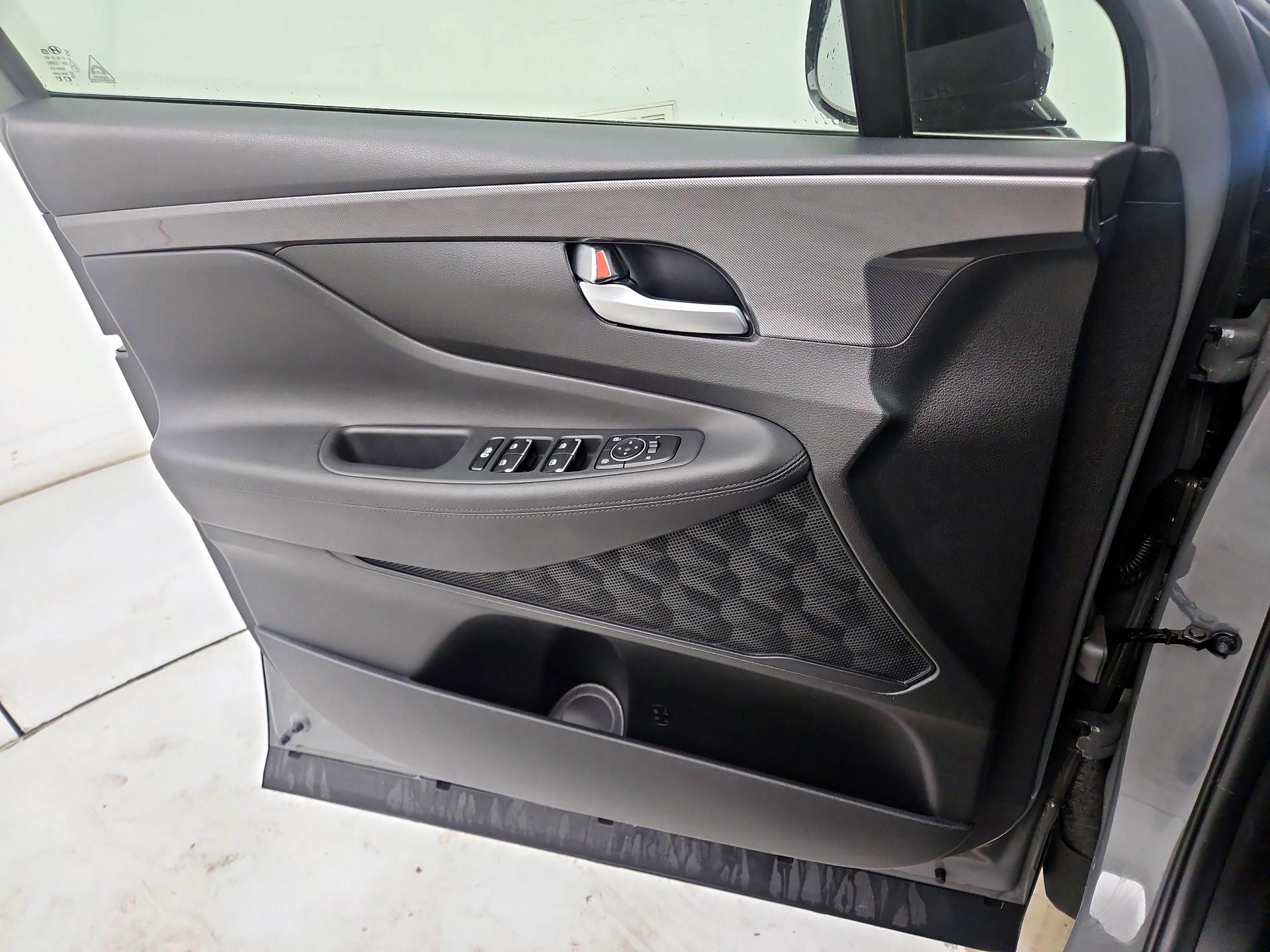 Thumbnail: 2022 Hyundai Santa Fe - 12