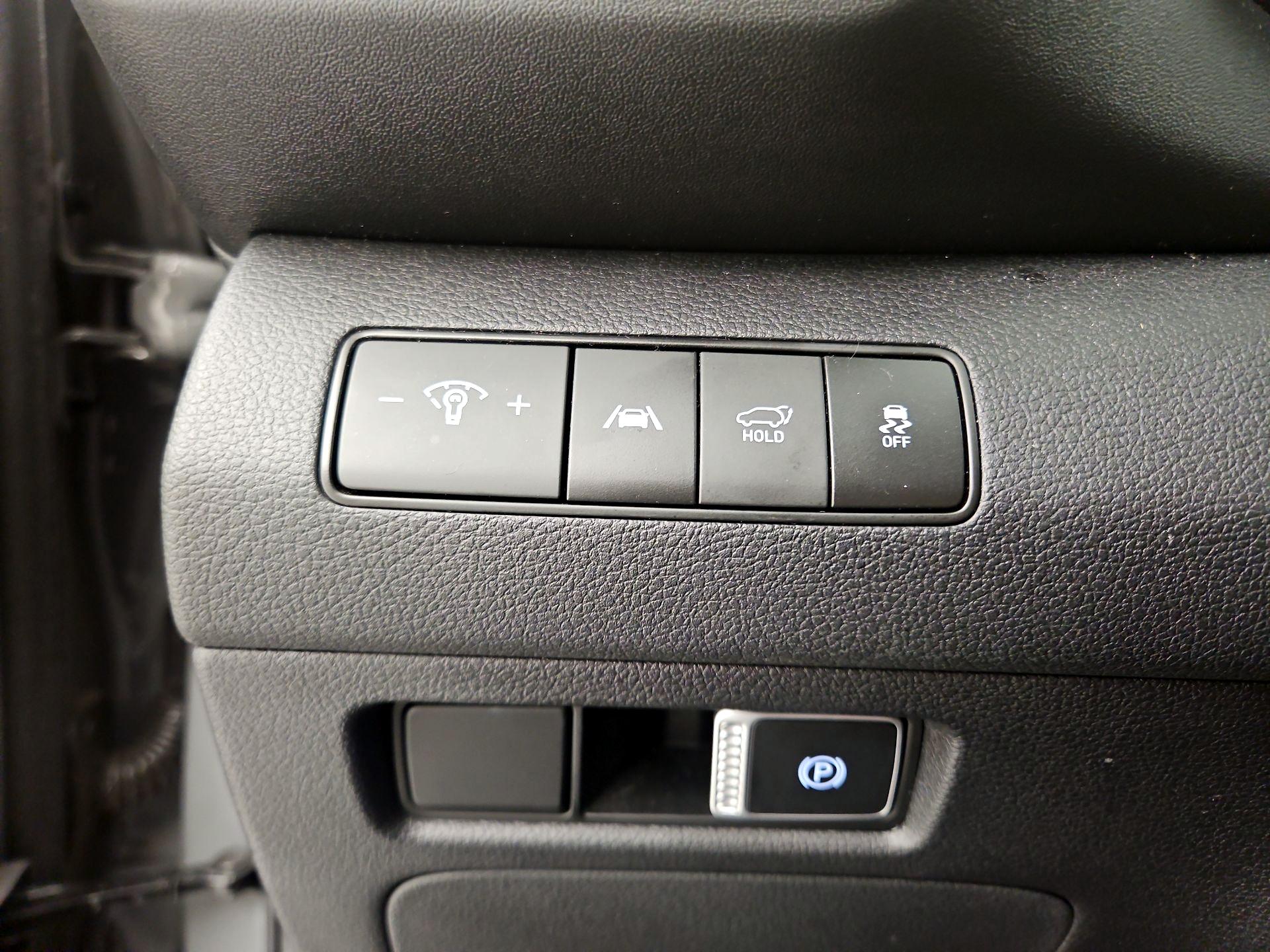 Thumbnail: 2022 Hyundai Santa Fe - 13