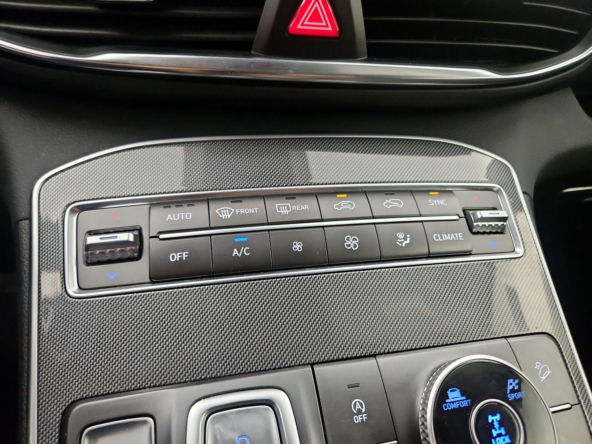 Thumbnail: 2022 Hyundai Santa Fe - 16